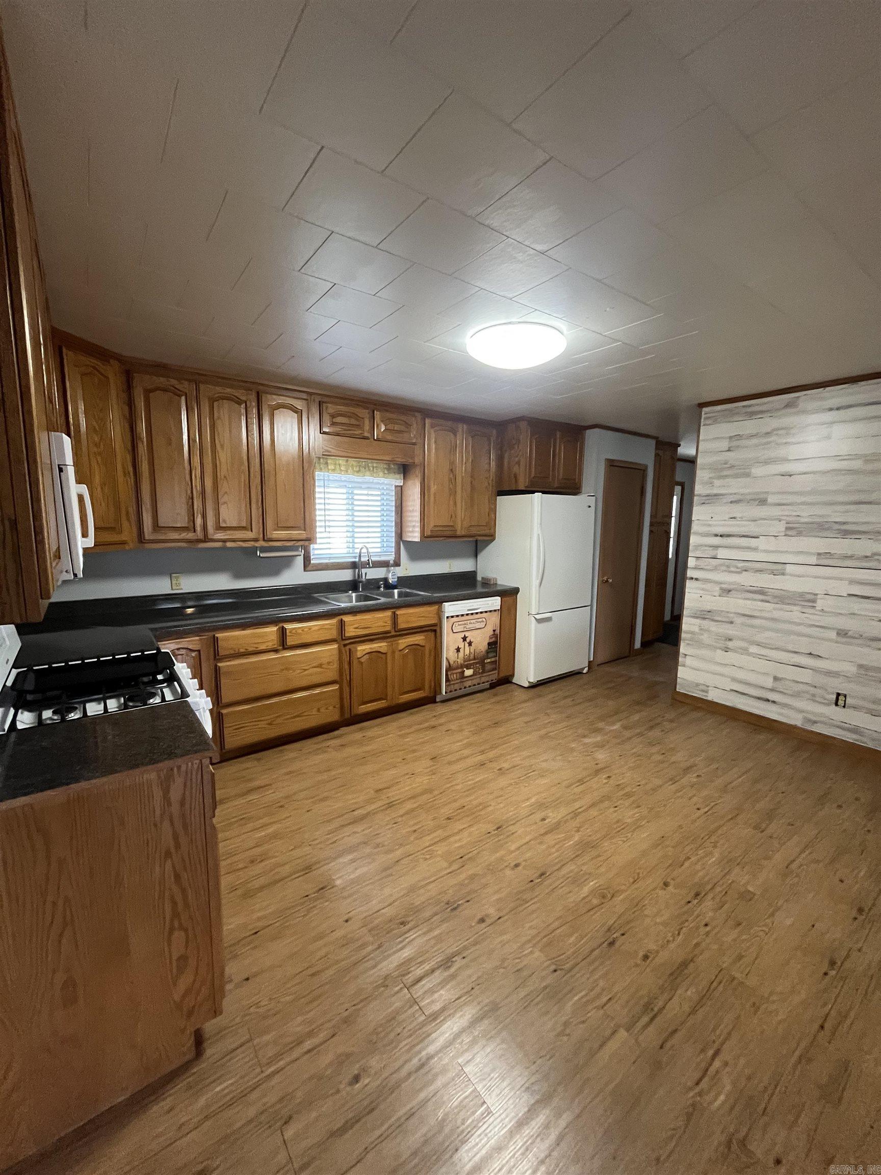 PILOT HILL - Residential