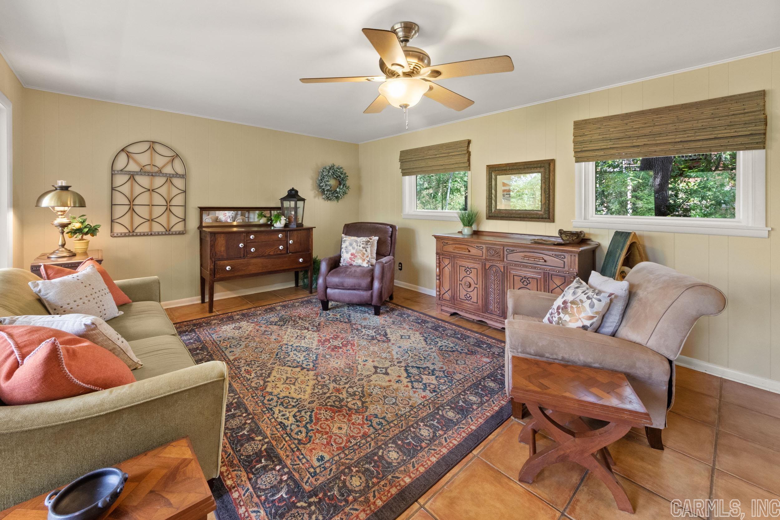 SHANNON HILLS - Residential