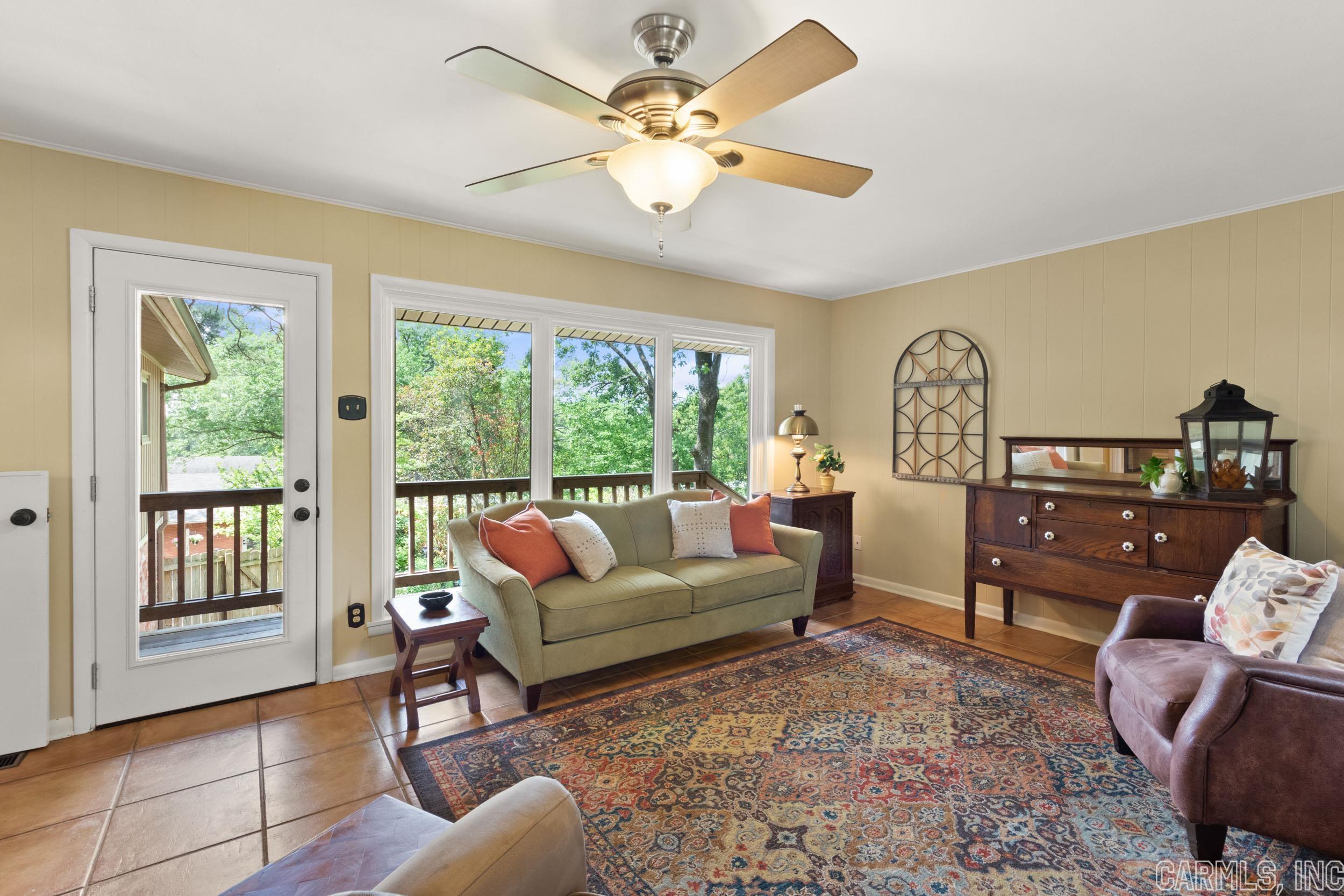 SHANNON HILLS - Residential