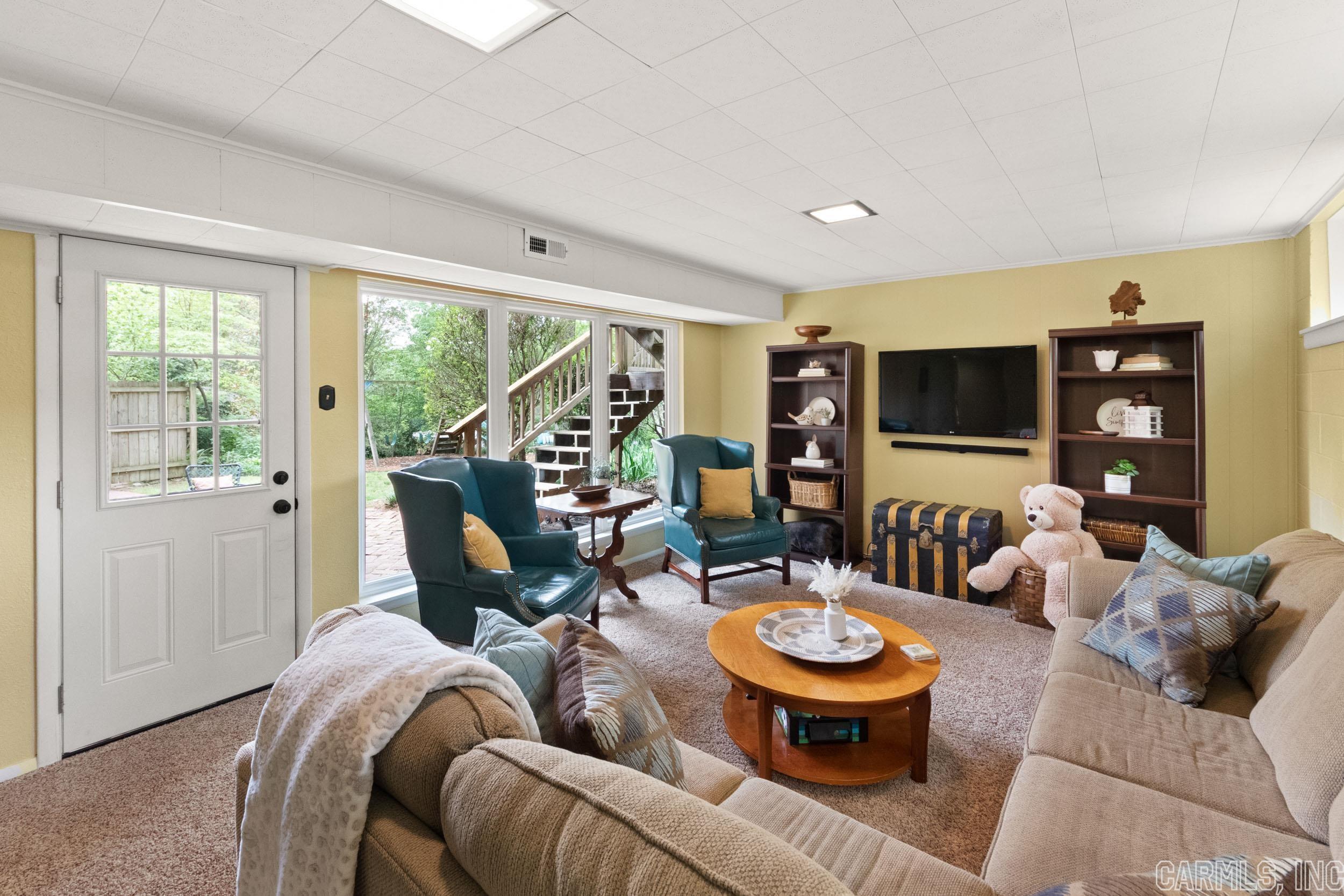 SHANNON HILLS - Residential