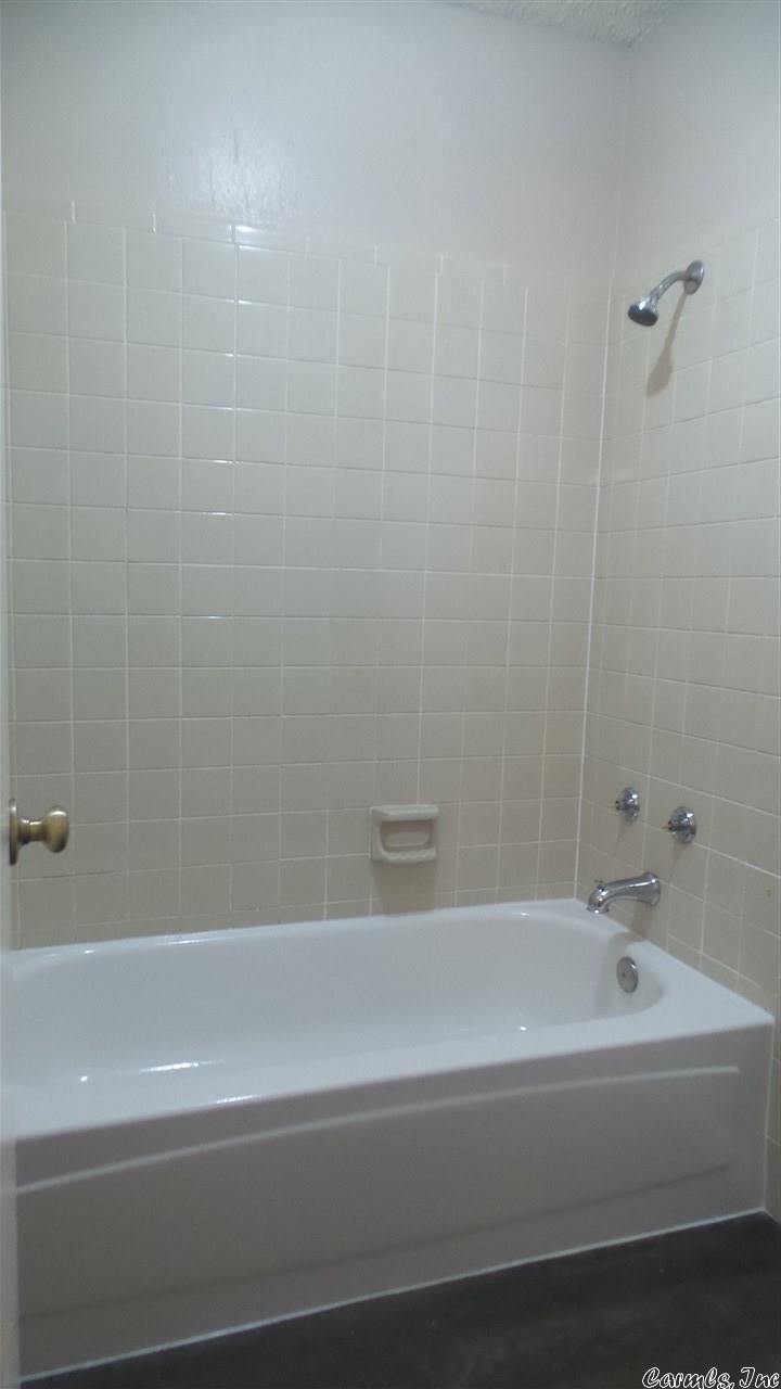 GIBRALTER HGTS - Residential Lease