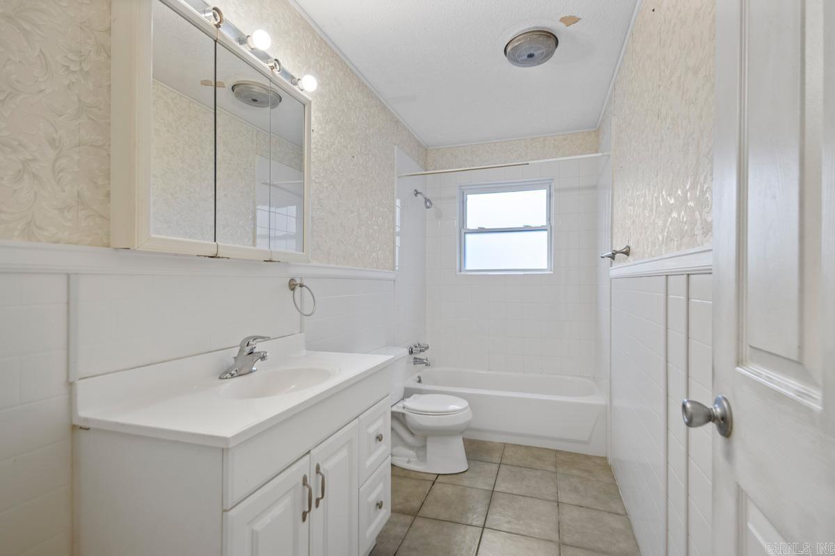 WOODED HILLS AMENDED - Residential