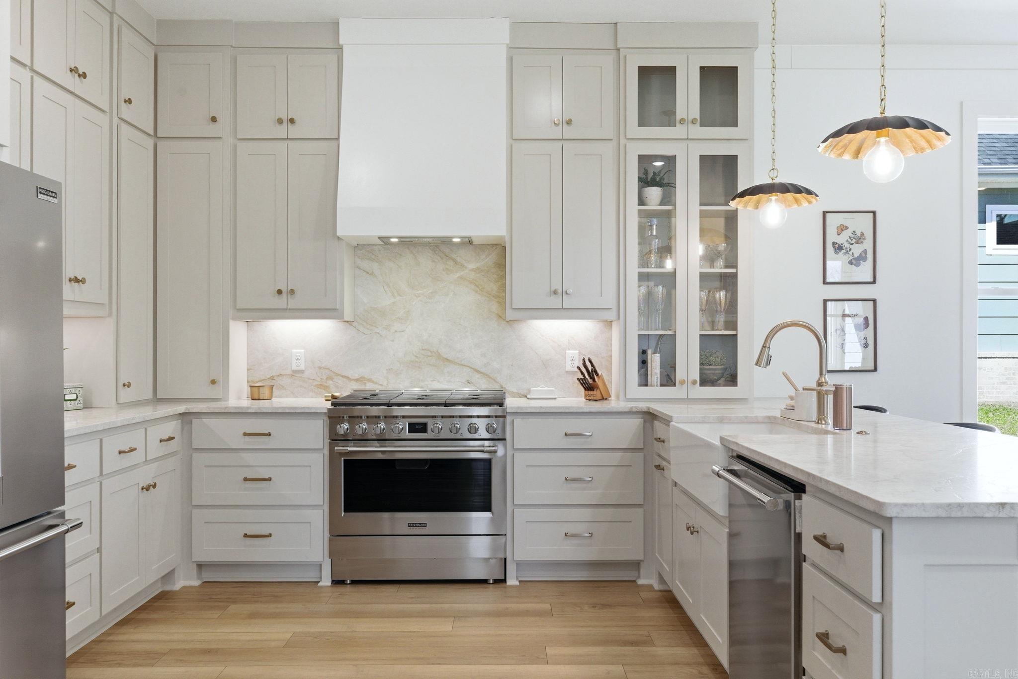 MIDTOWN BRYANT - Residential