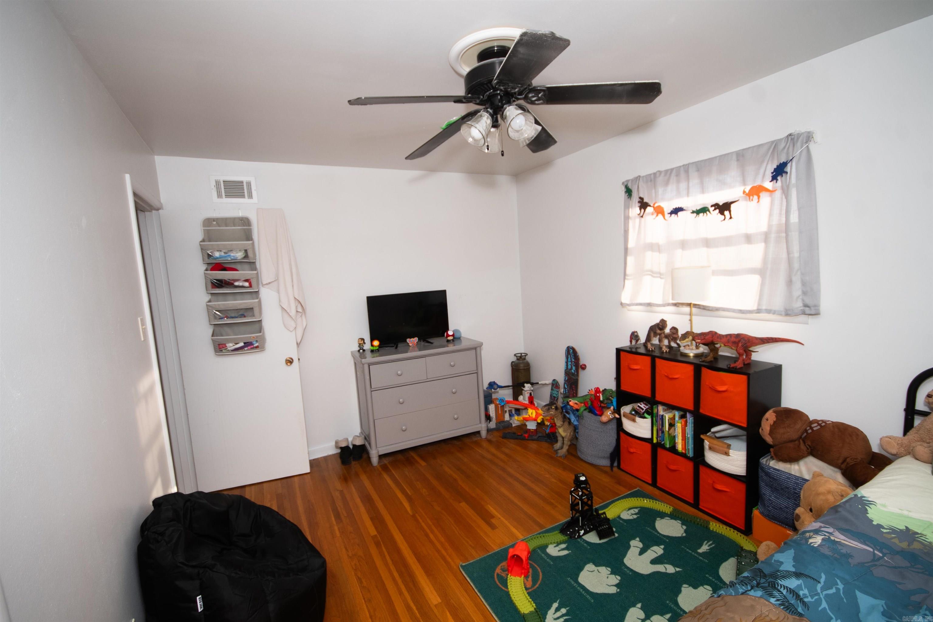 BROADVIEW - Residential