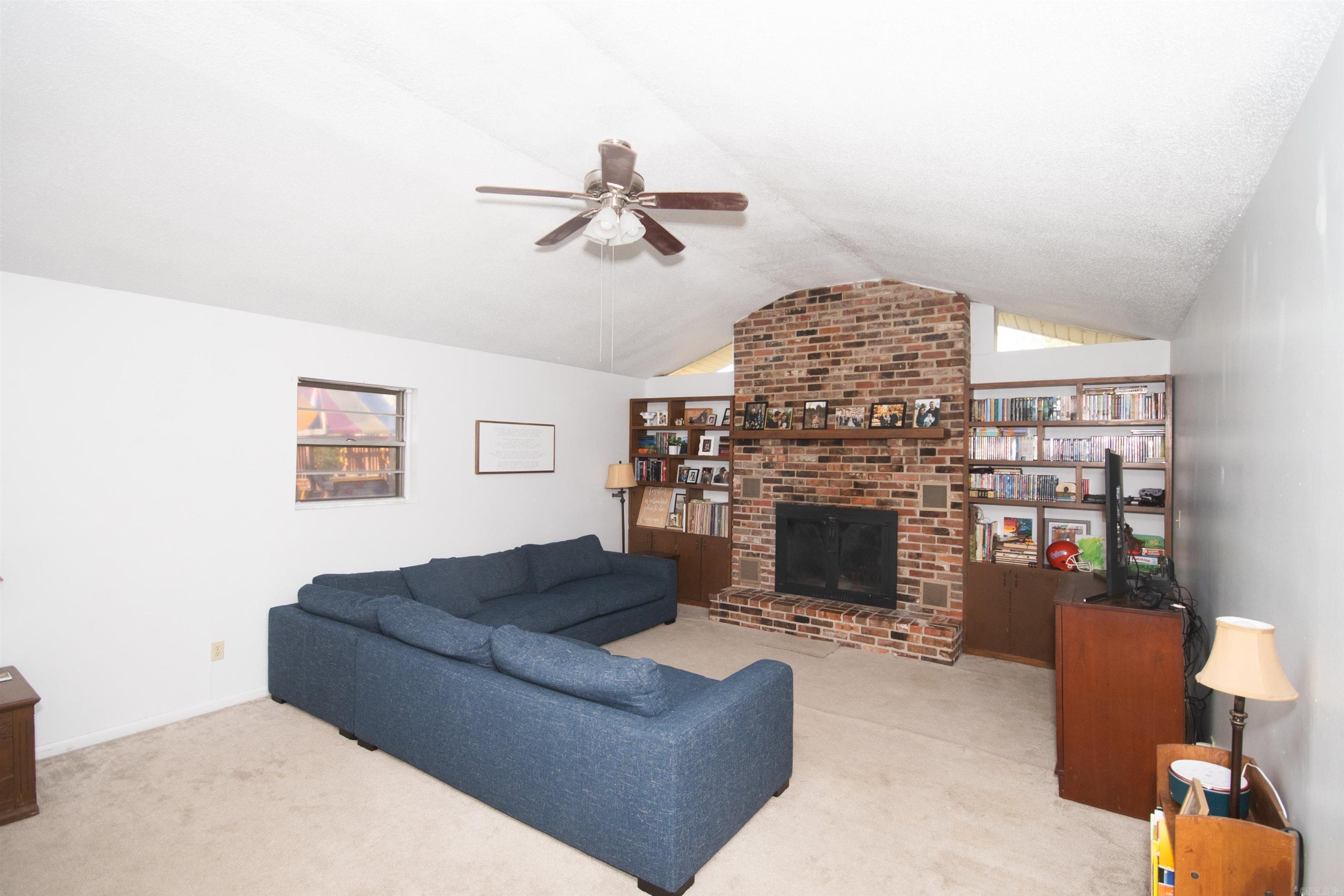 BROADVIEW - Residential