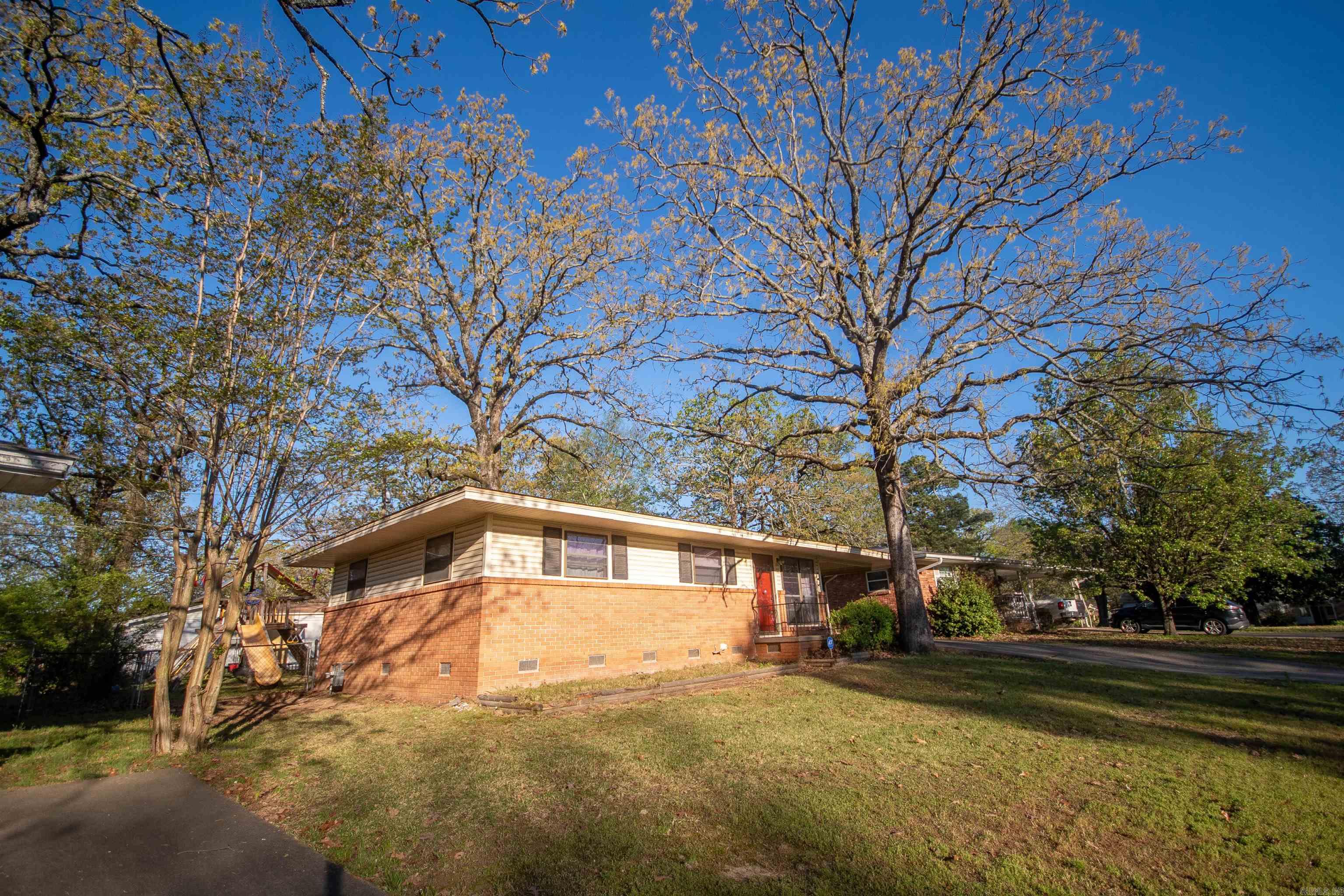 BROADVIEW - Residential