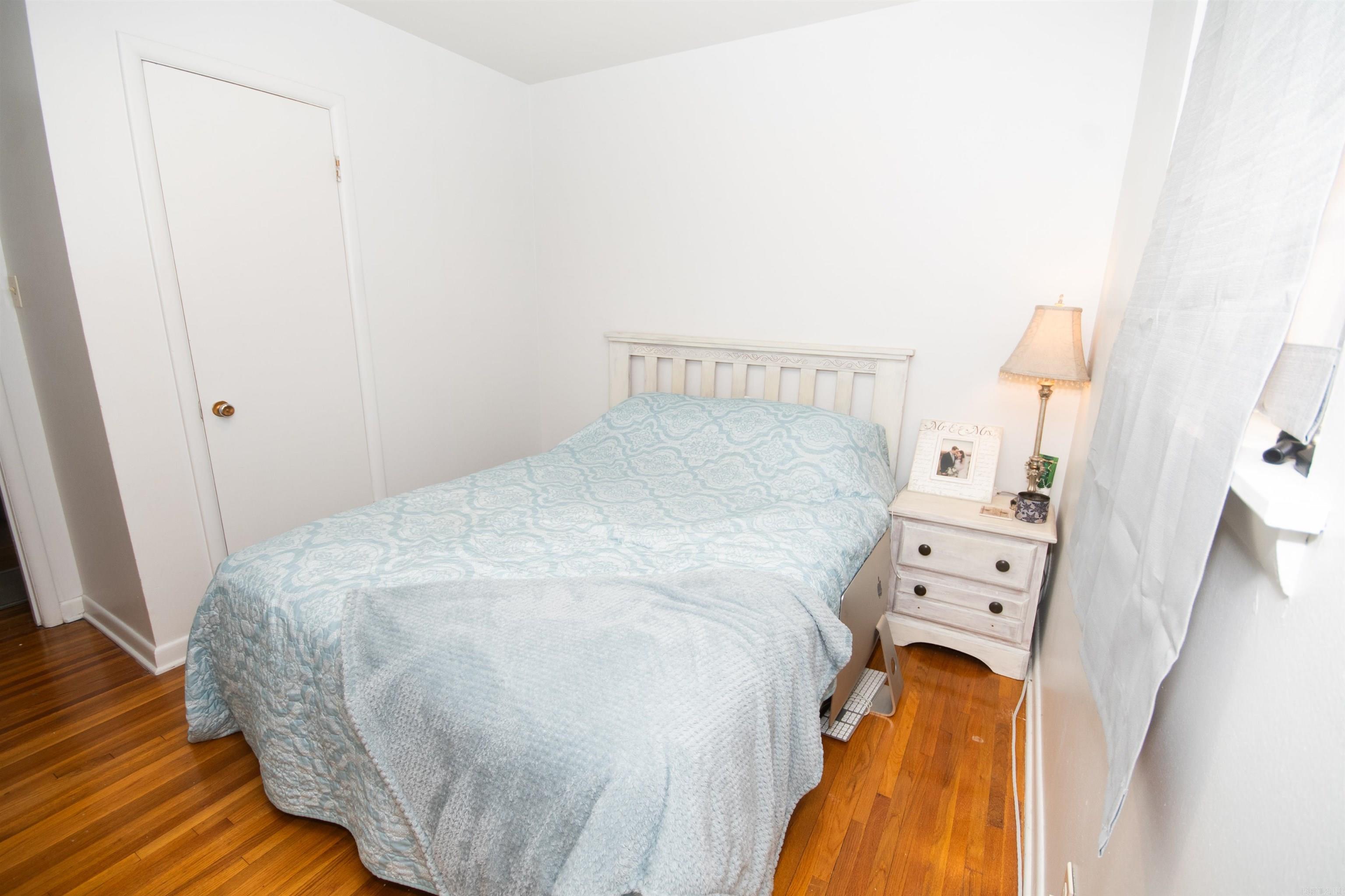 BROADVIEW - Residential