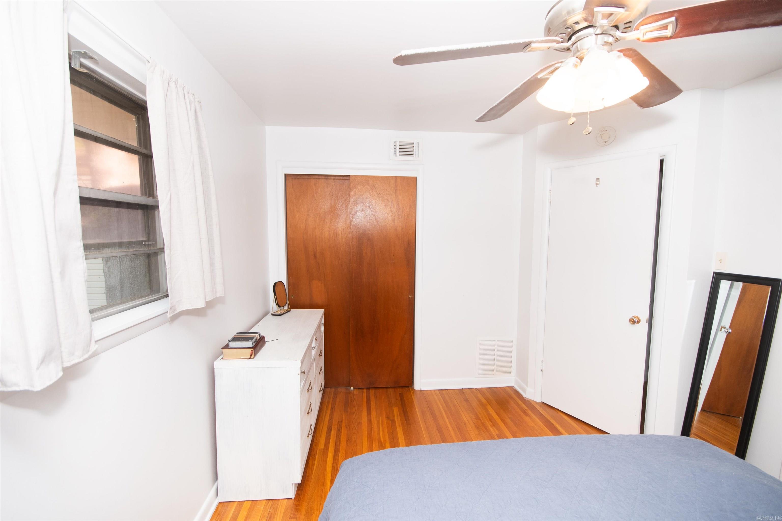 BROADVIEW - Residential