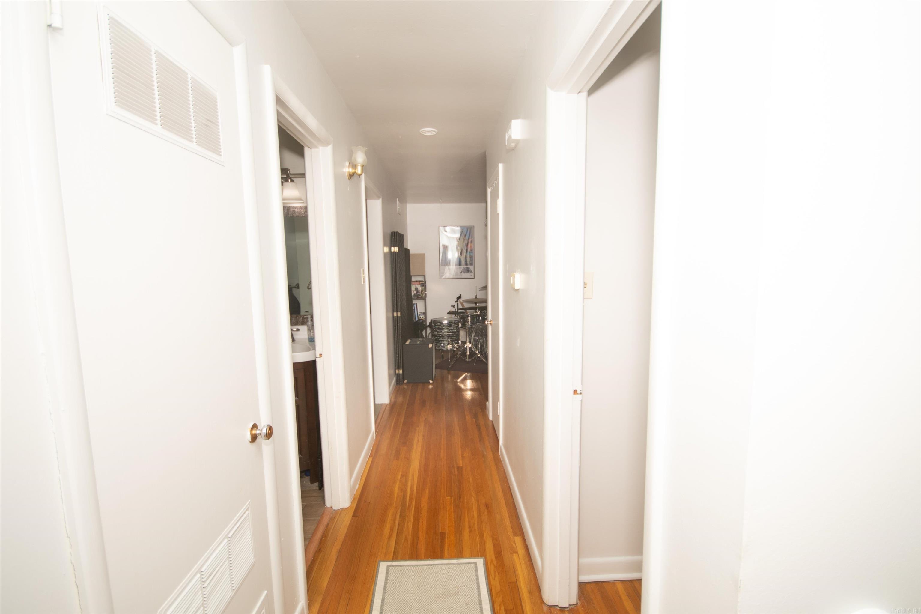 BROADVIEW - Residential