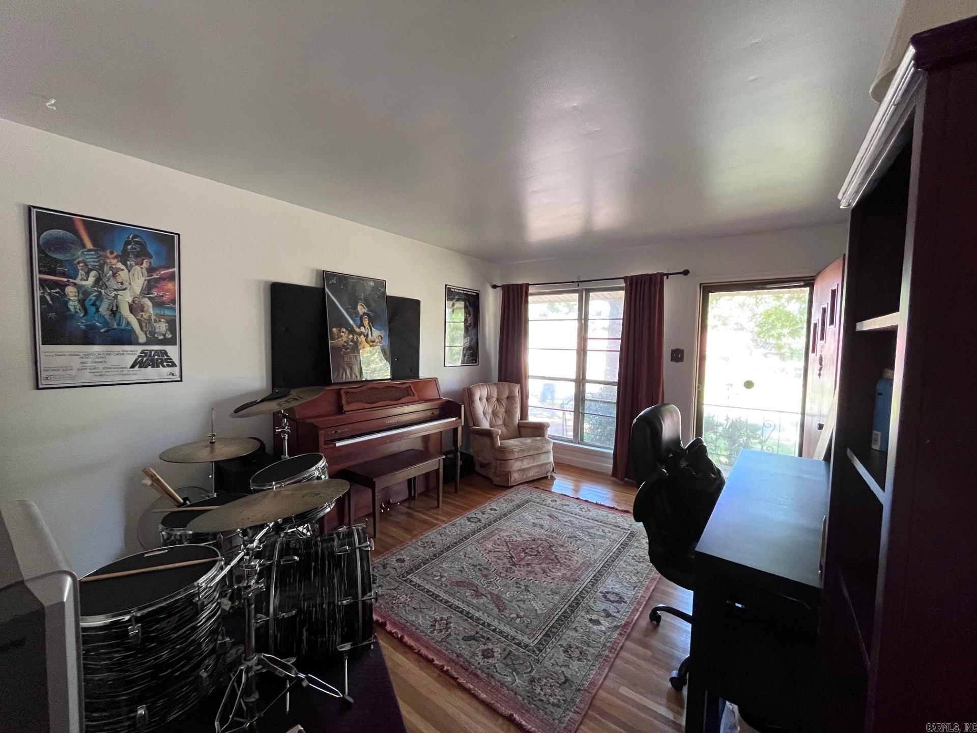 BROADVIEW - Residential