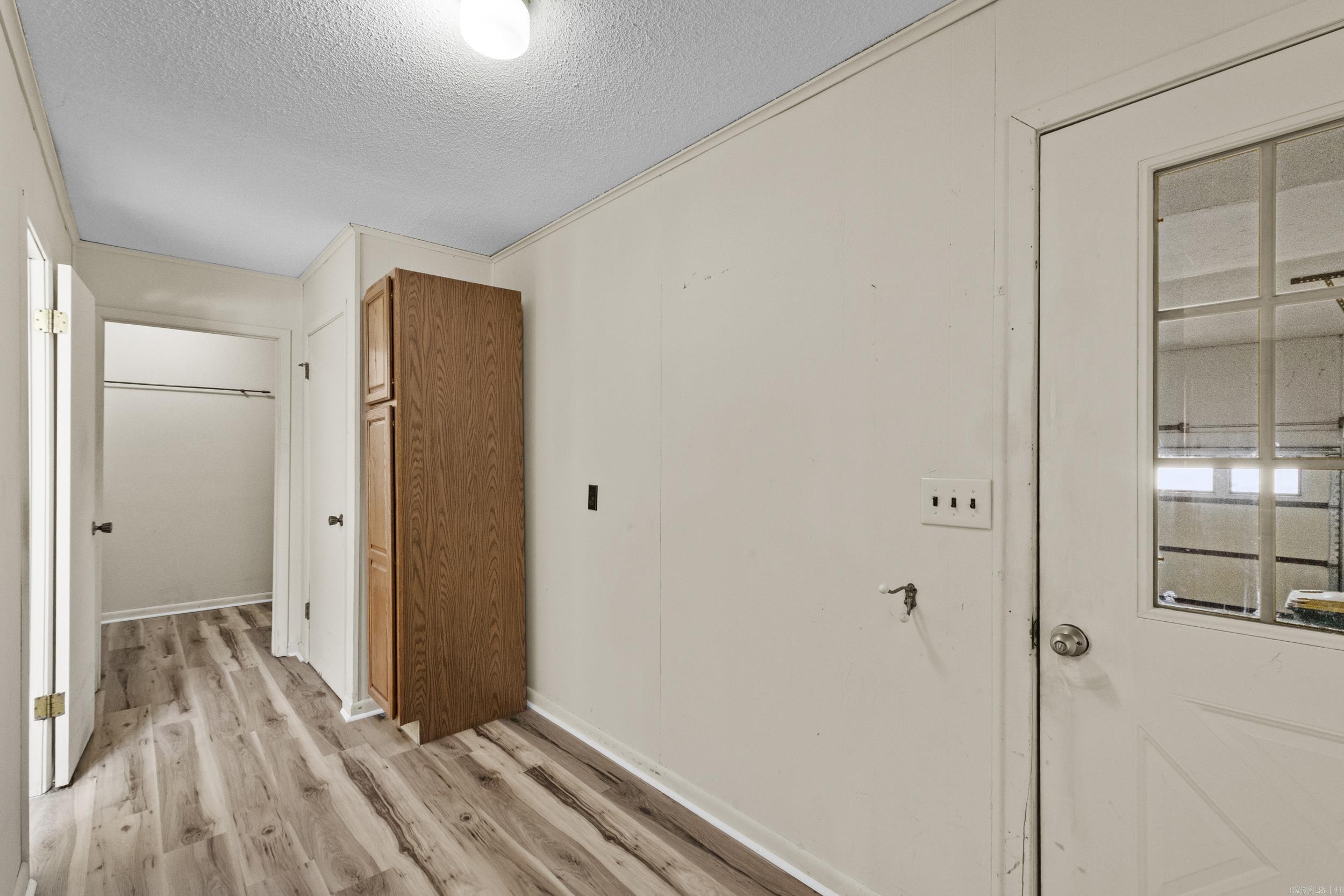 OAKWOOD MANOR - Residential