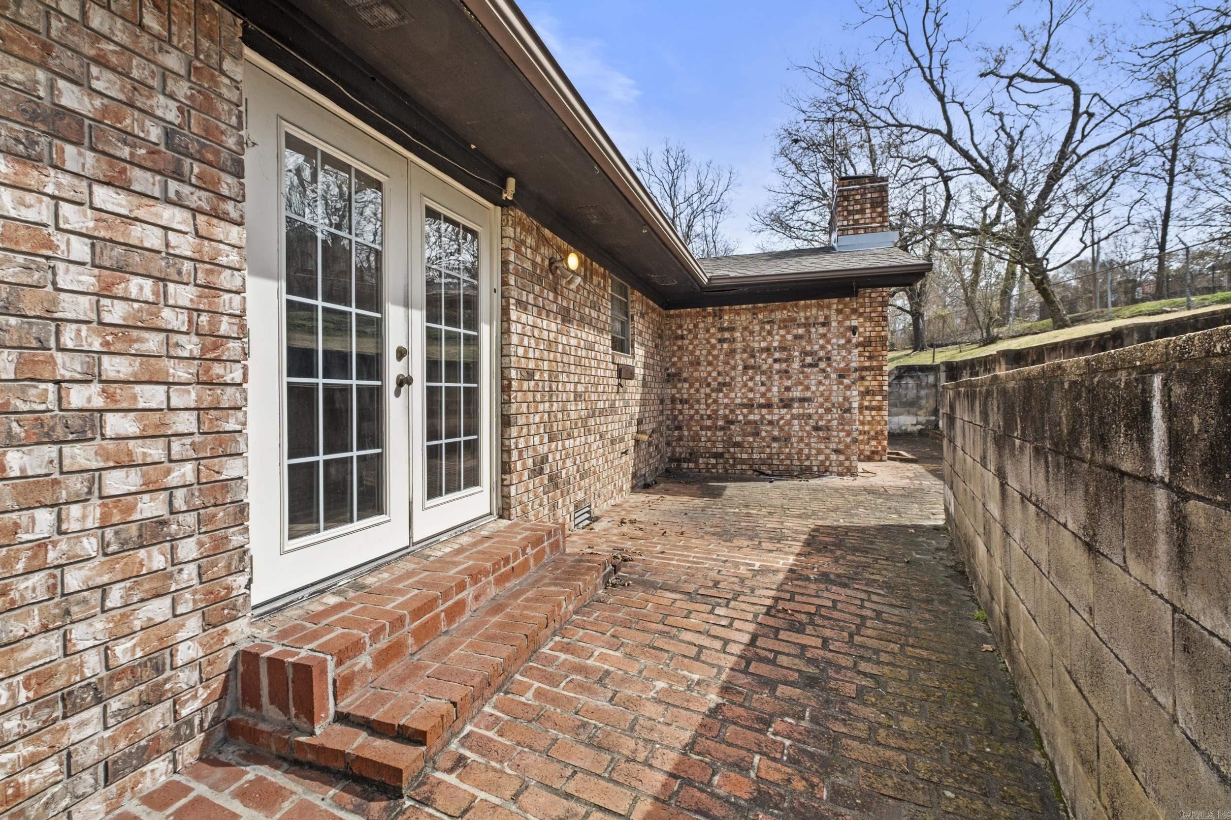 OAKWOOD MANOR - Residential