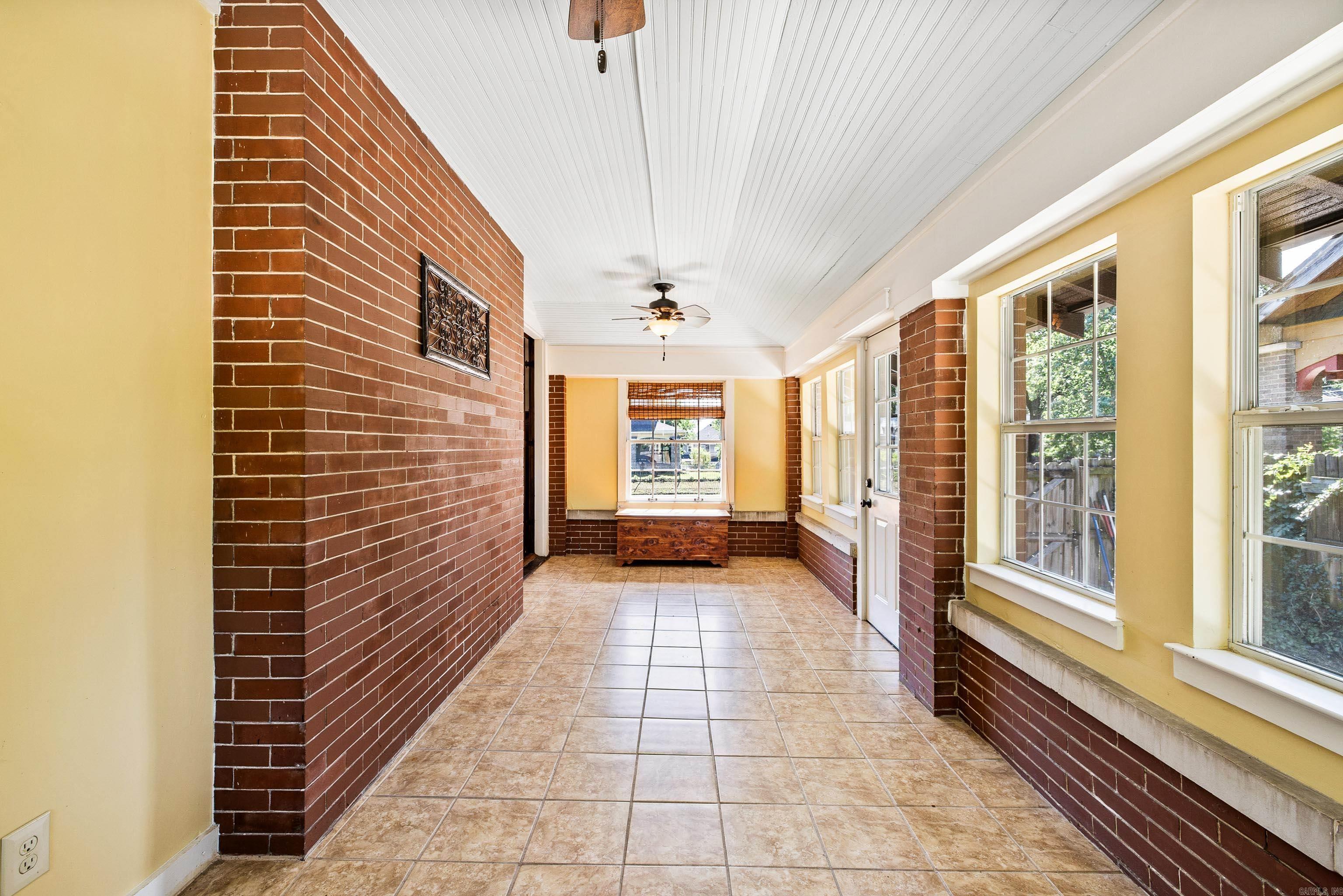 OAK TERRACE - Residential