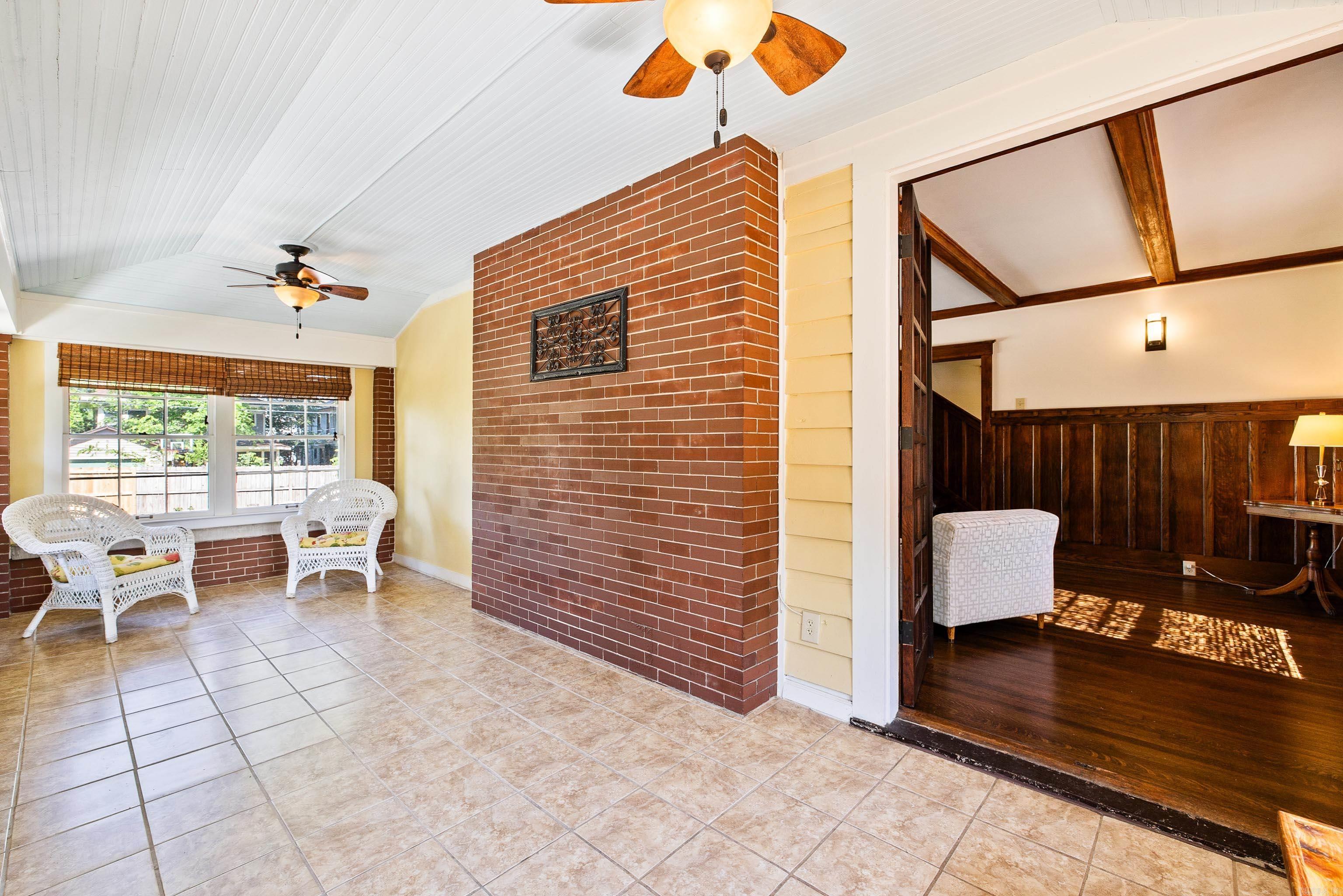 OAK TERRACE - Residential