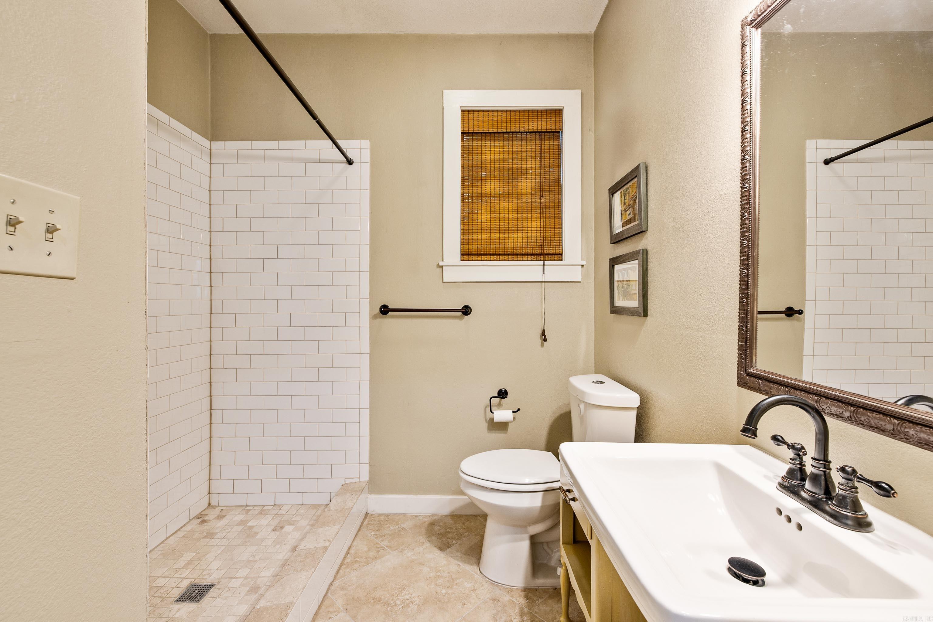 OAK TERRACE - Residential