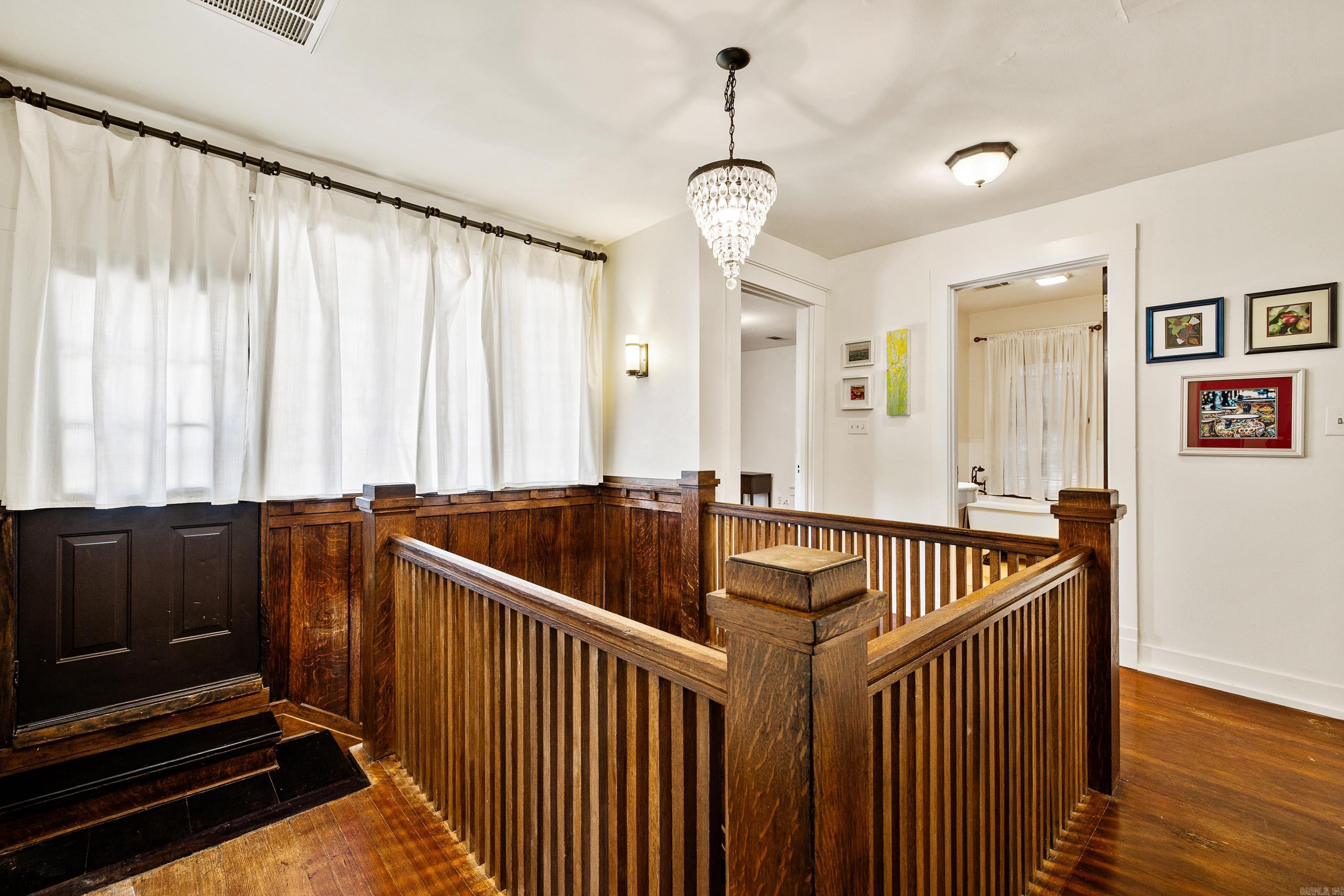 OAK TERRACE - Residential