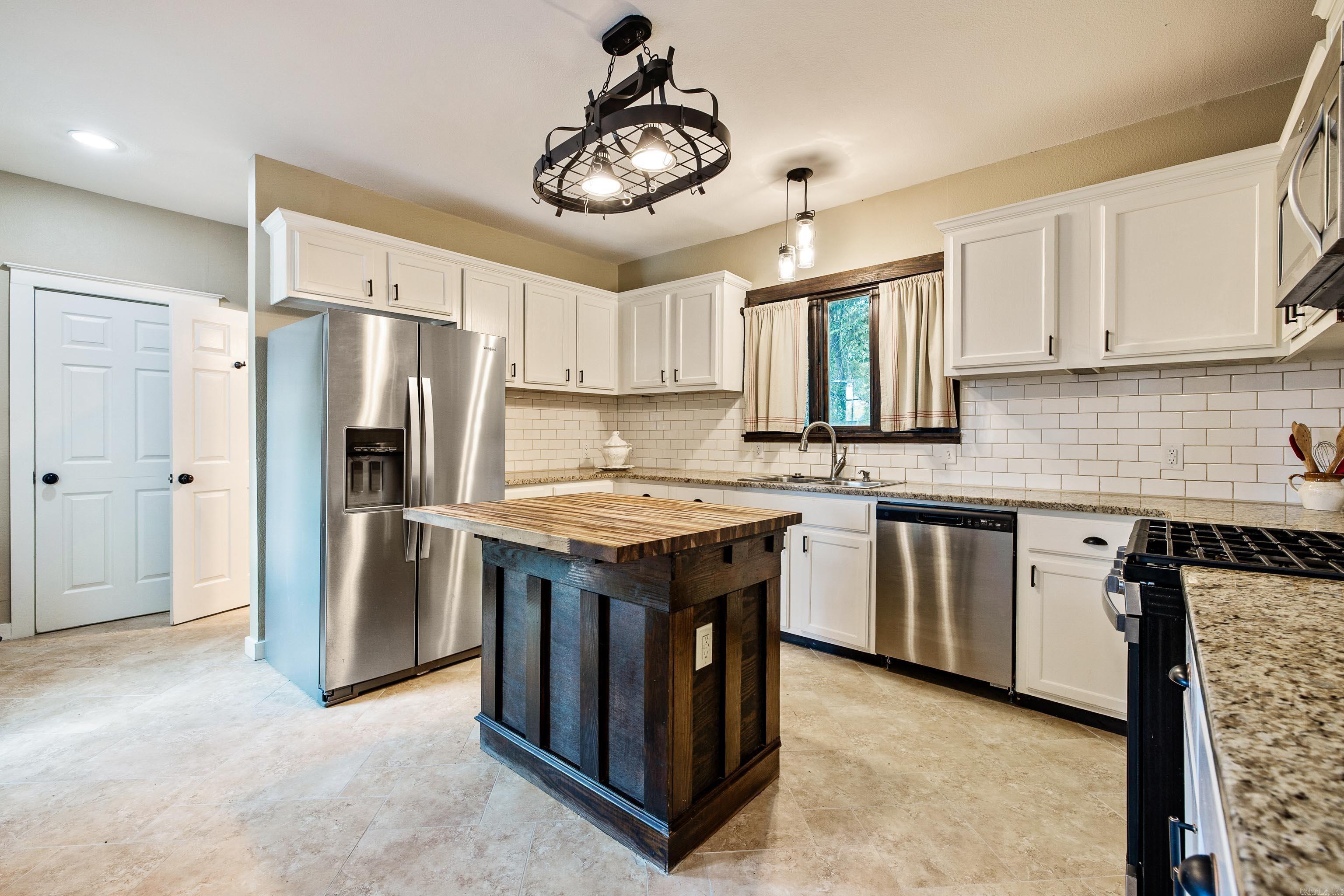 OAK TERRACE - Residential