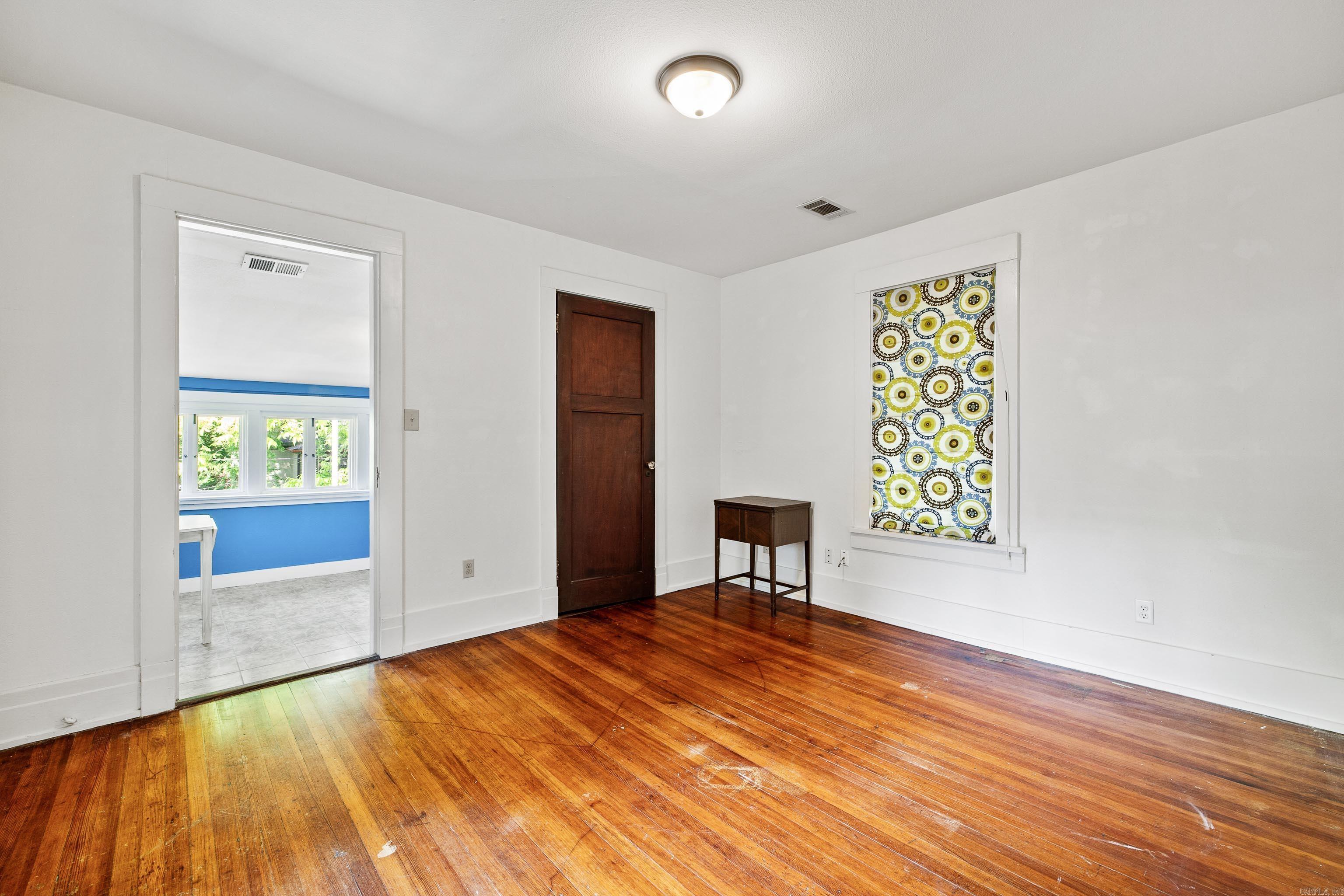OAK TERRACE - Residential