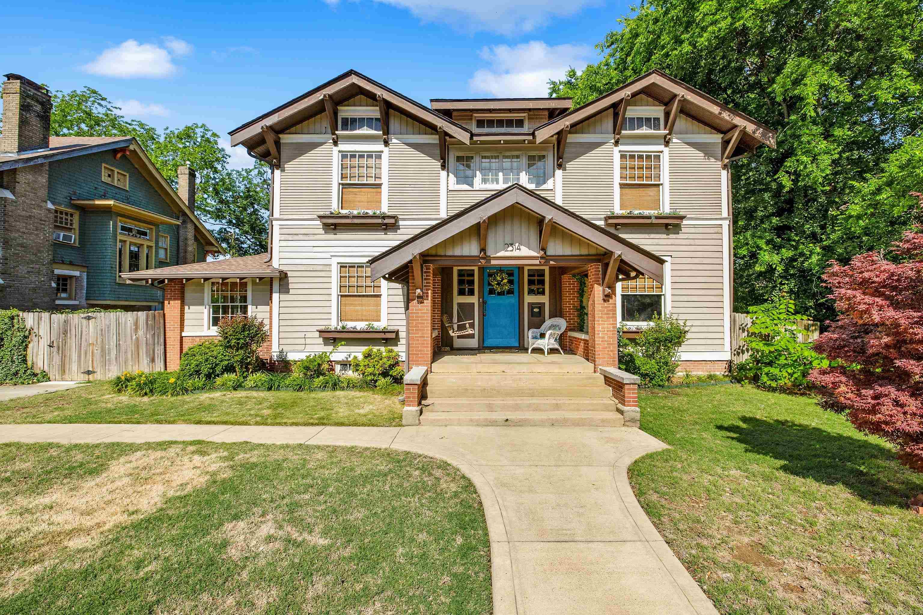 OAK TERRACE - Residential
