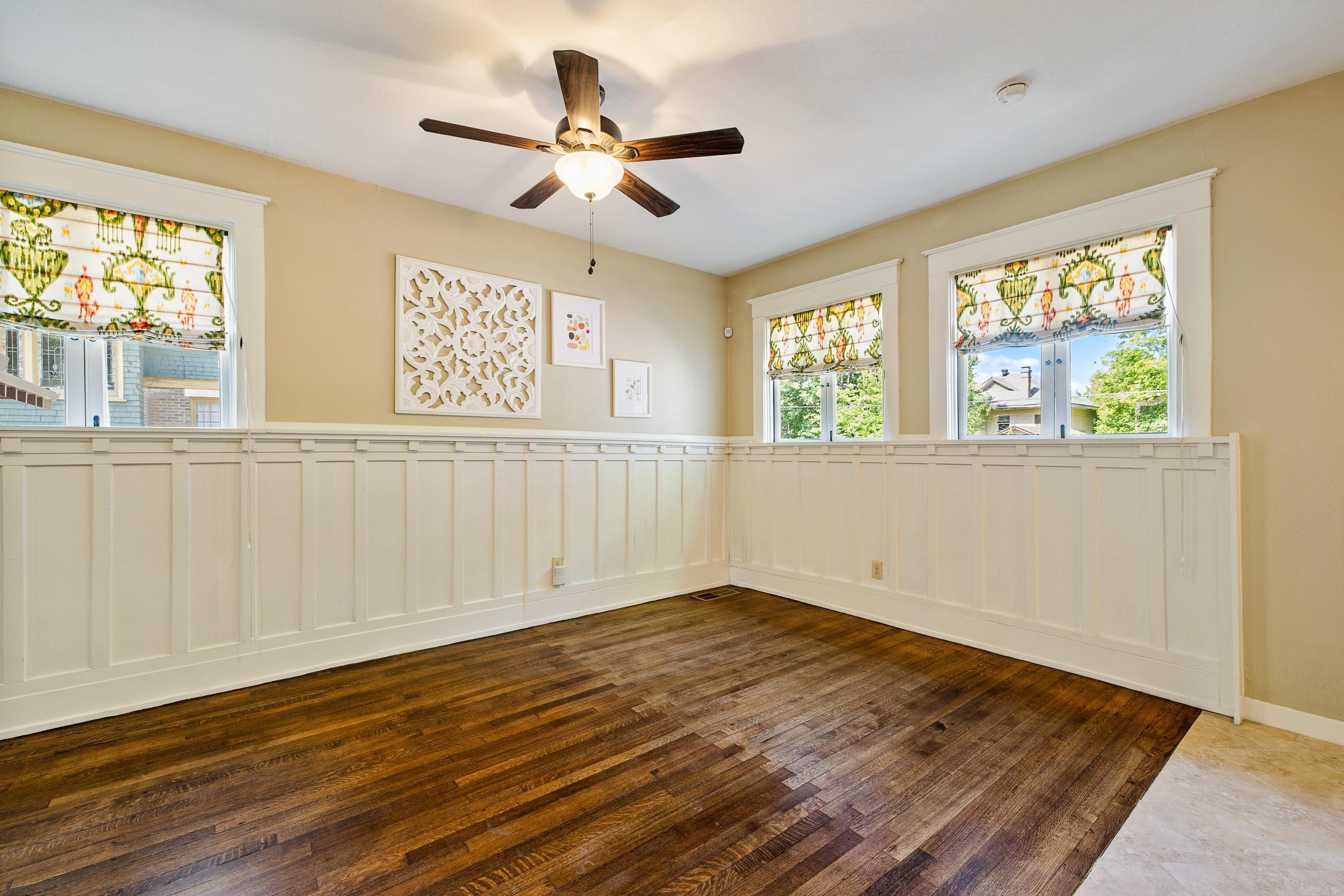OAK TERRACE - Residential