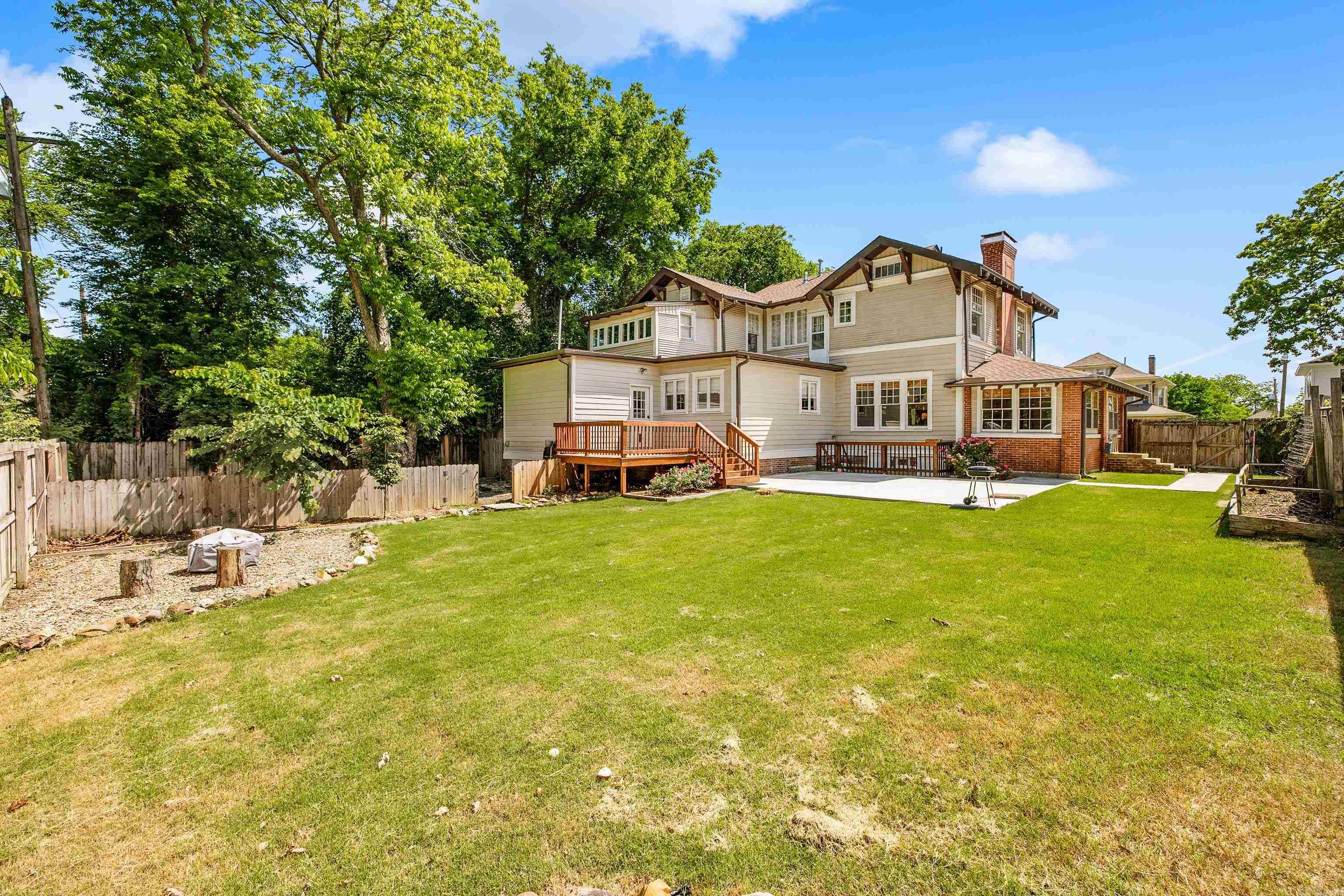 OAK TERRACE - Residential
