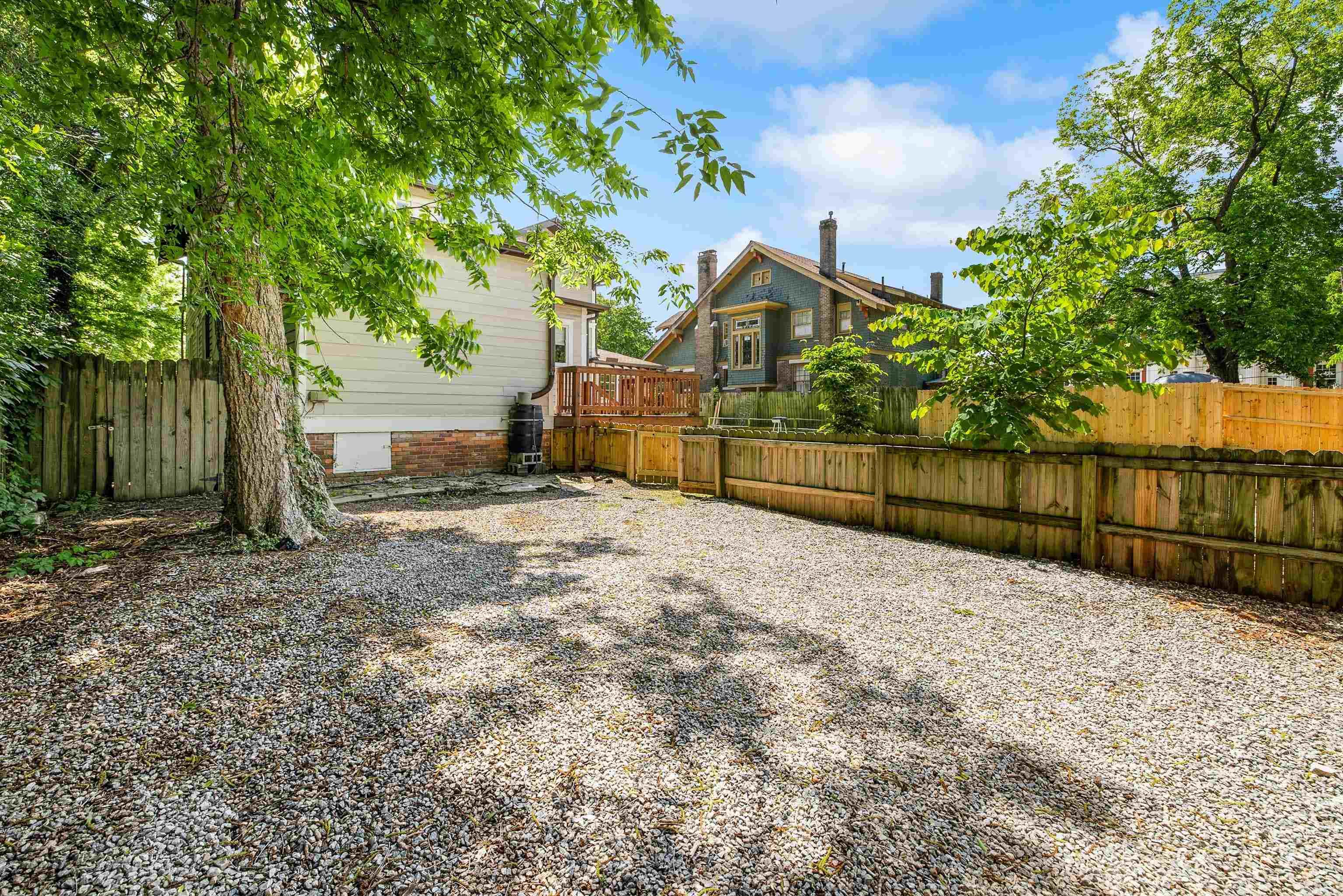 OAK TERRACE - Residential