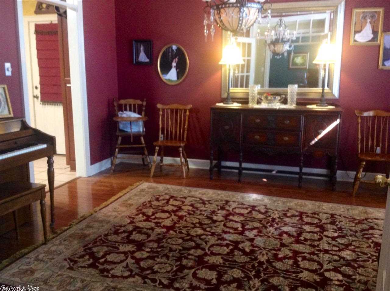 Royal Oaks - Residential