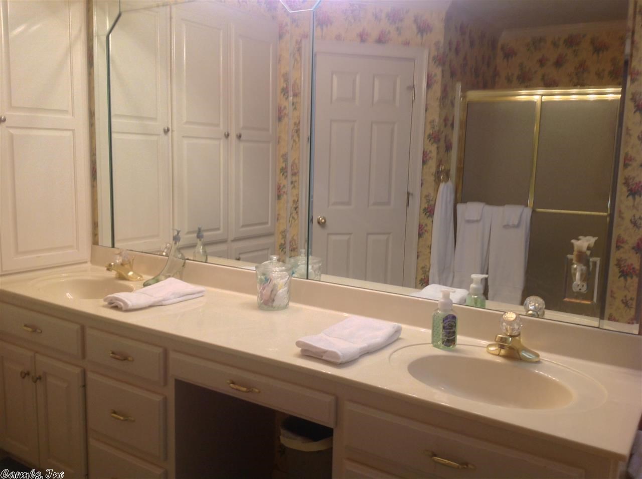 Royal Oaks - Residential