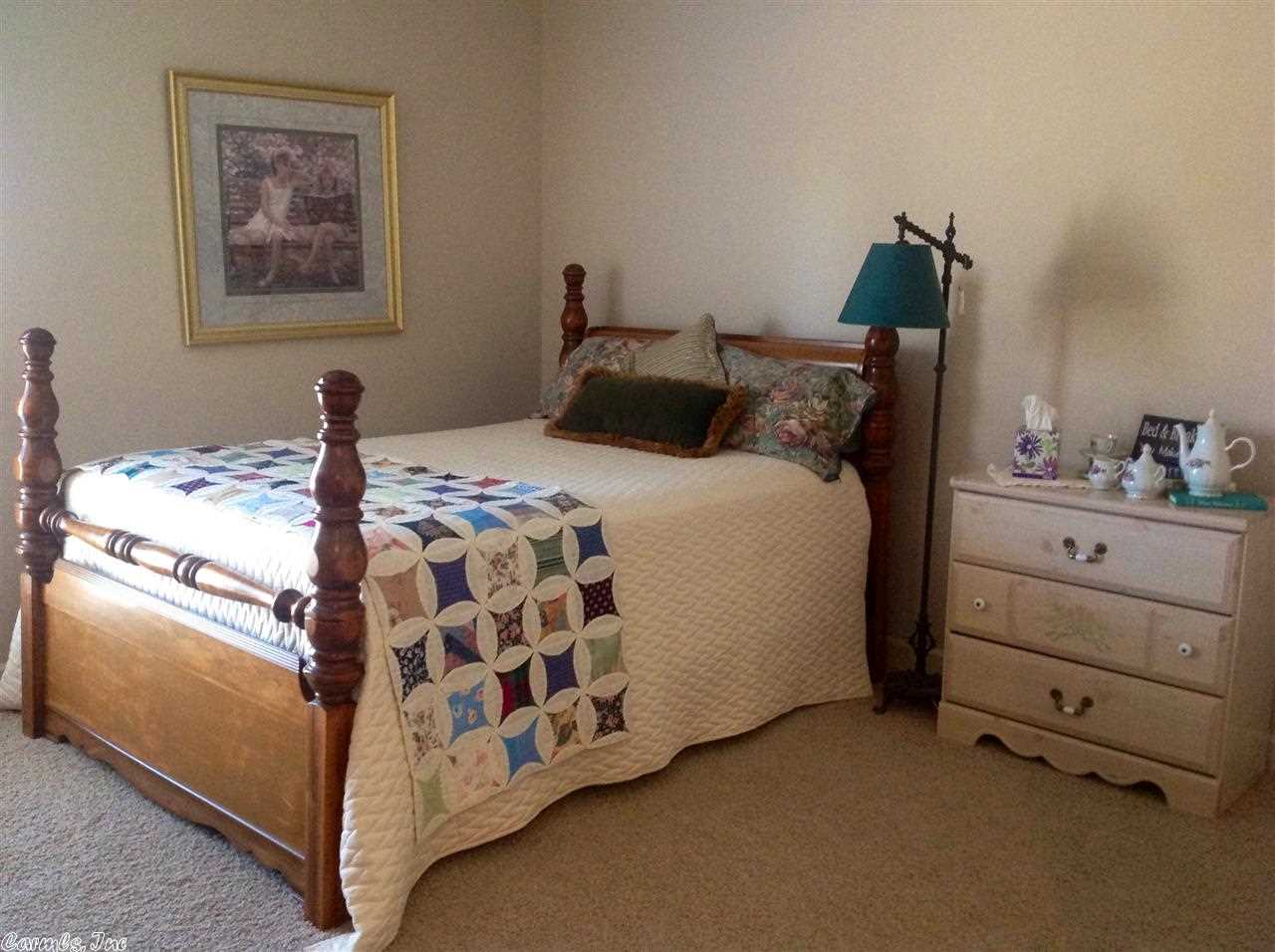 Royal Oaks - Residential