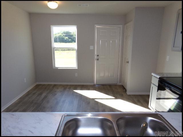 Faulker Lake Crossing - Residential Lease