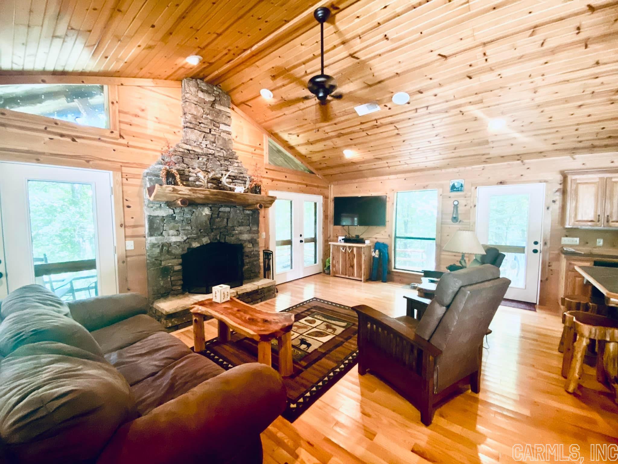 Lancaster-Tubbs Creek Homes - Residential