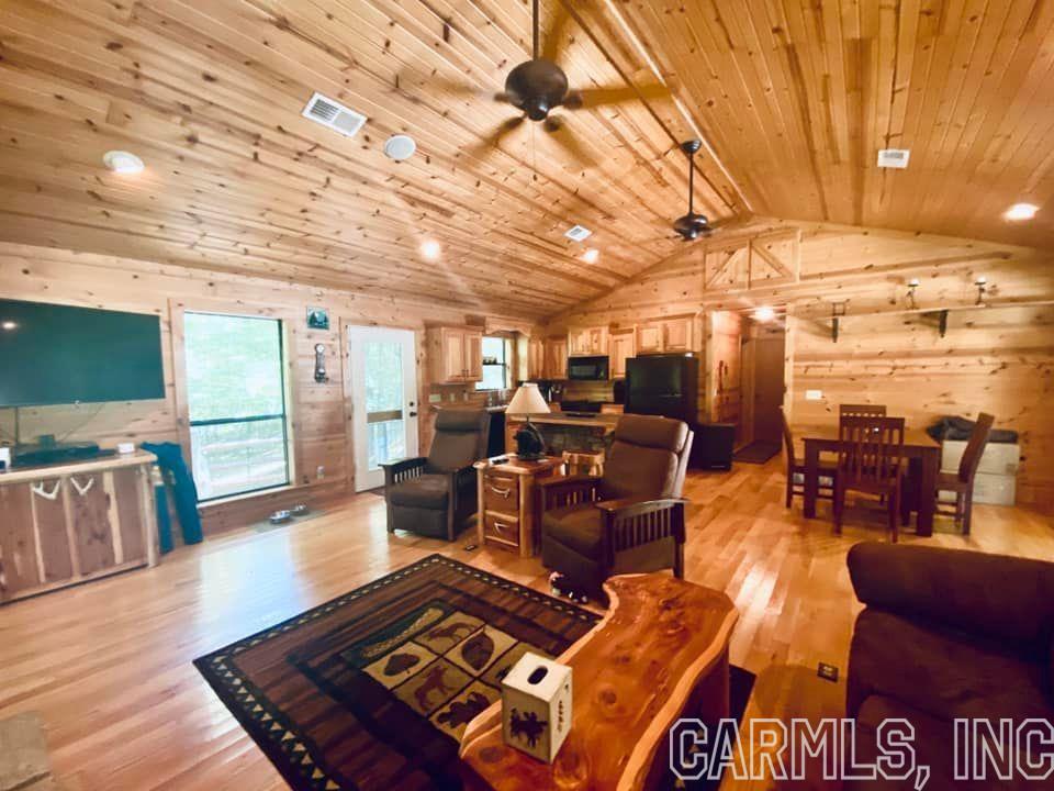 Lancaster-Tubbs Creek Homes - Residential