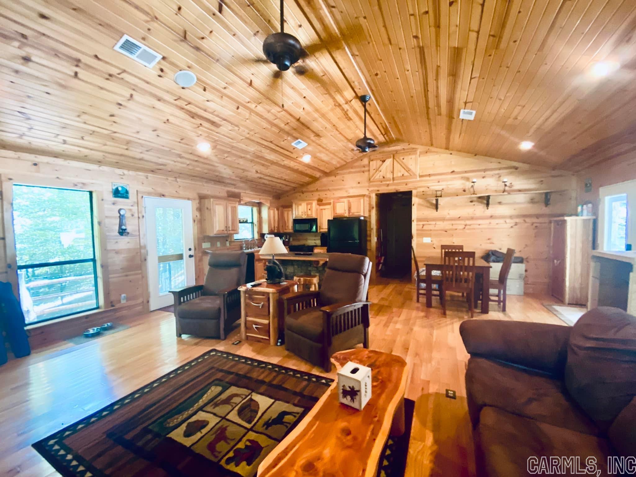 Lancaster-Tubbs Creek Homes - Residential