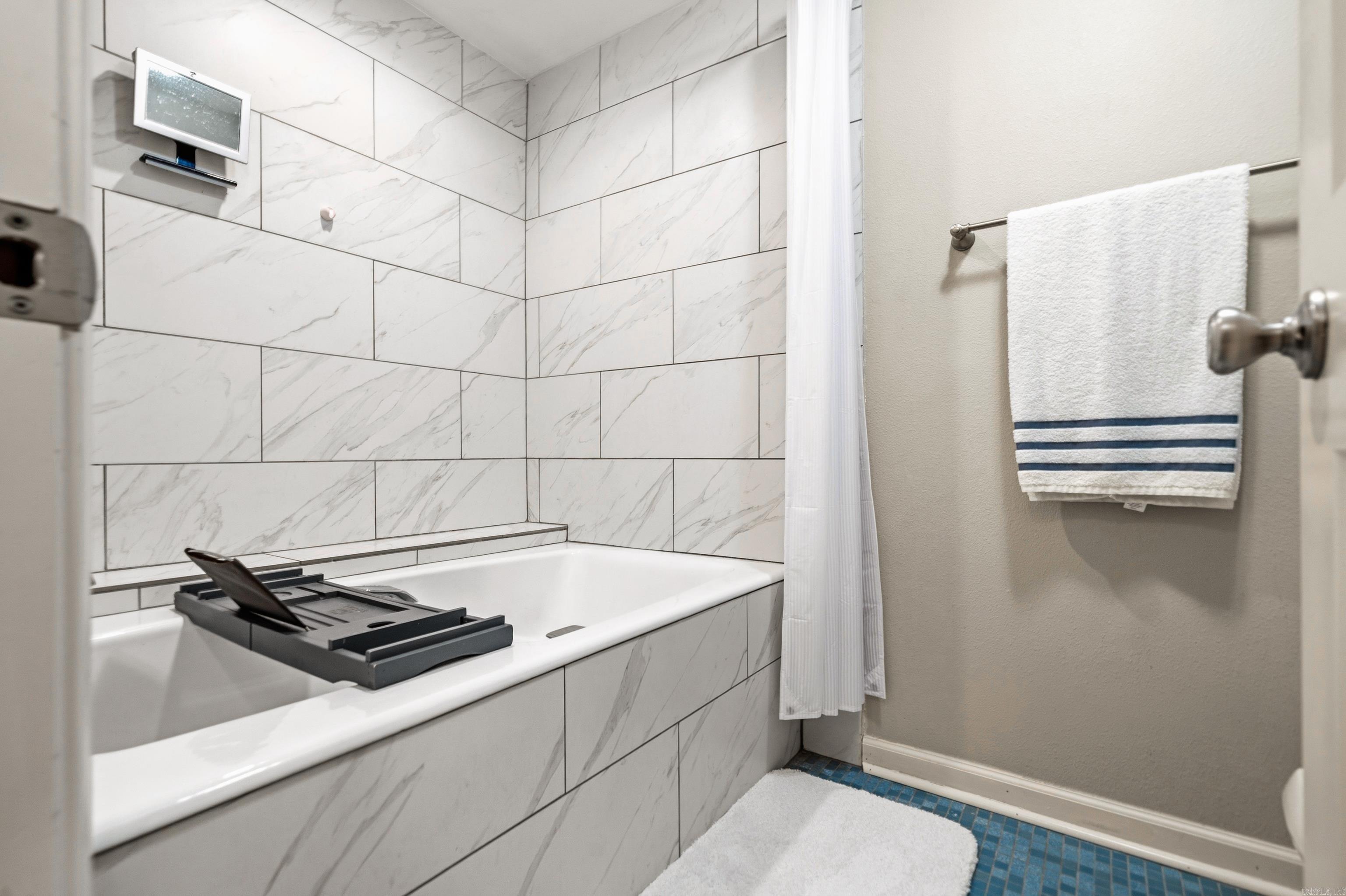 VILLA MARIE SOUTH HPR - Residential