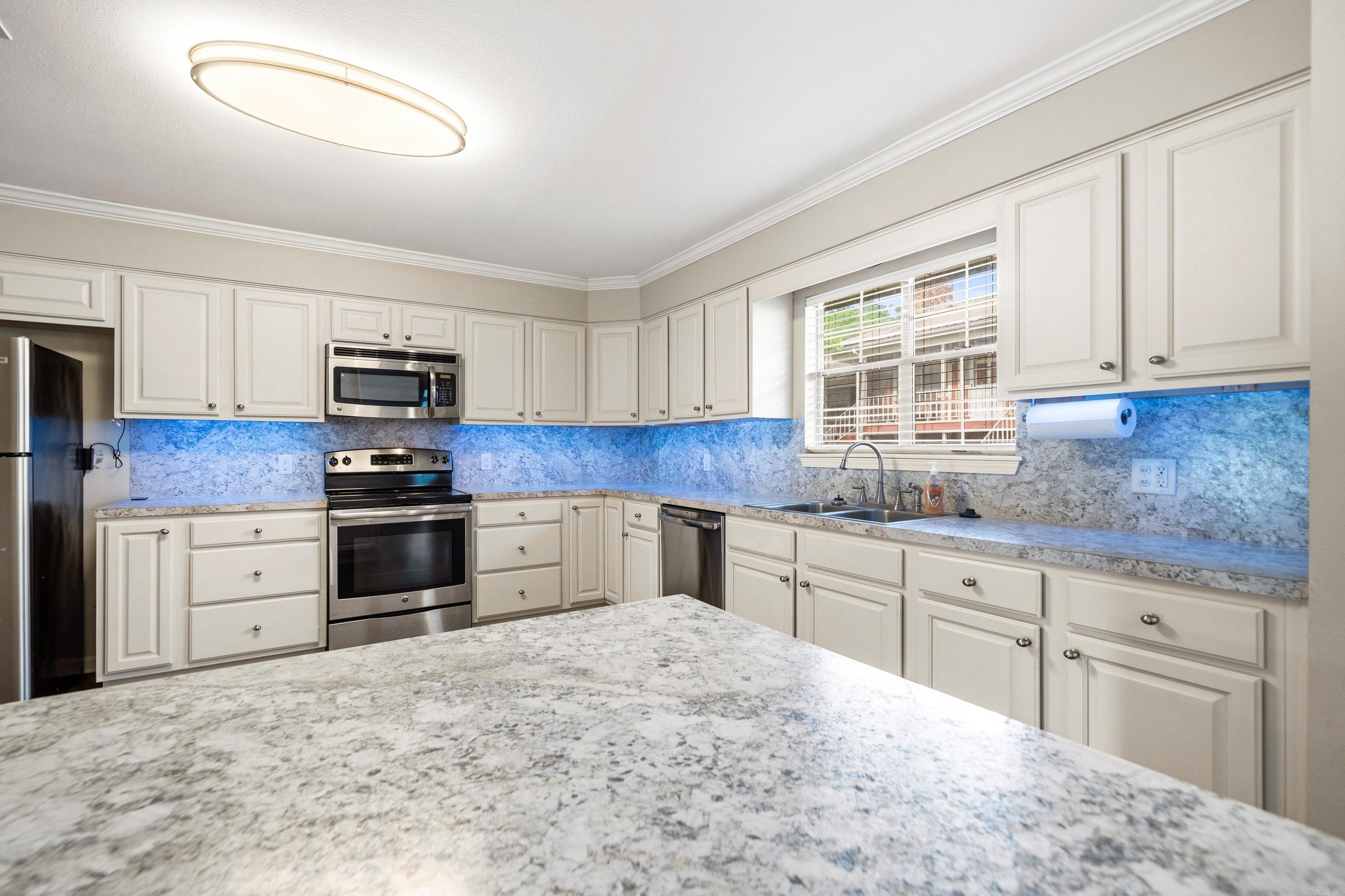 VILLA MARIE SOUTH HPR - Residential