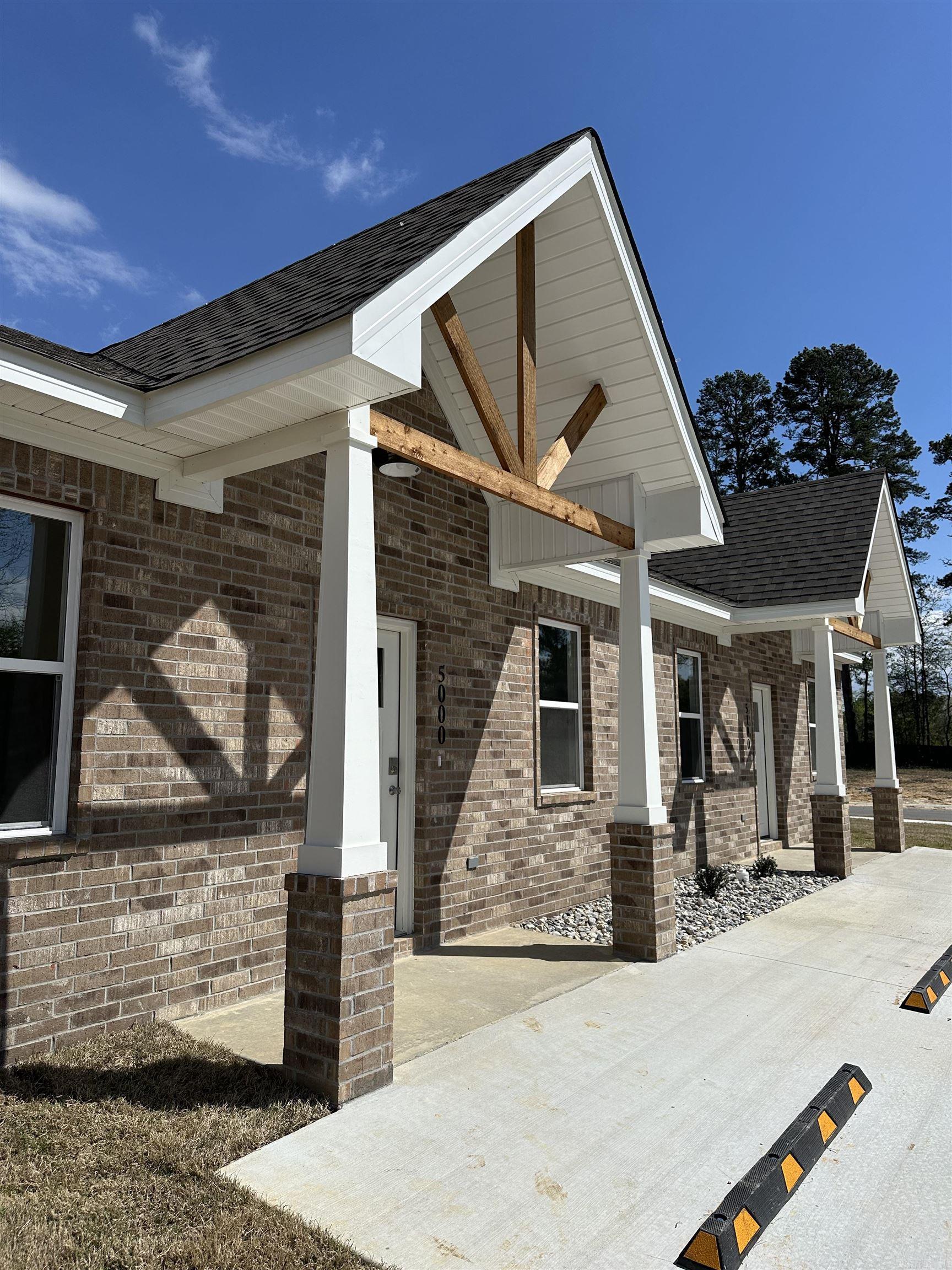 01-1S-13 - Residential Lease