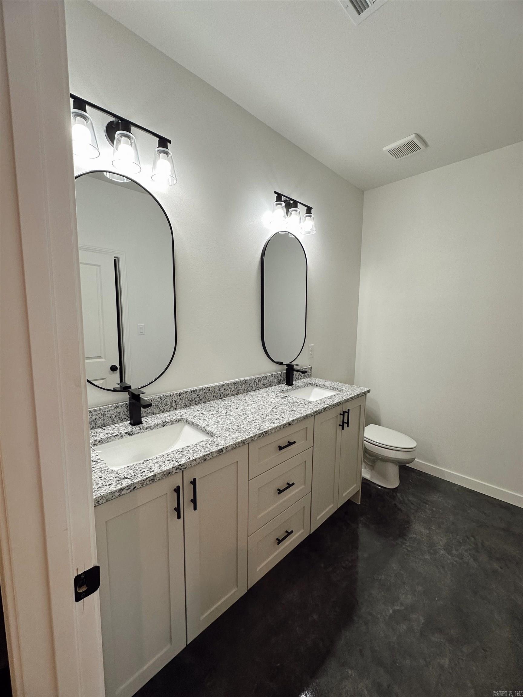 01-1S-13 - Residential Lease