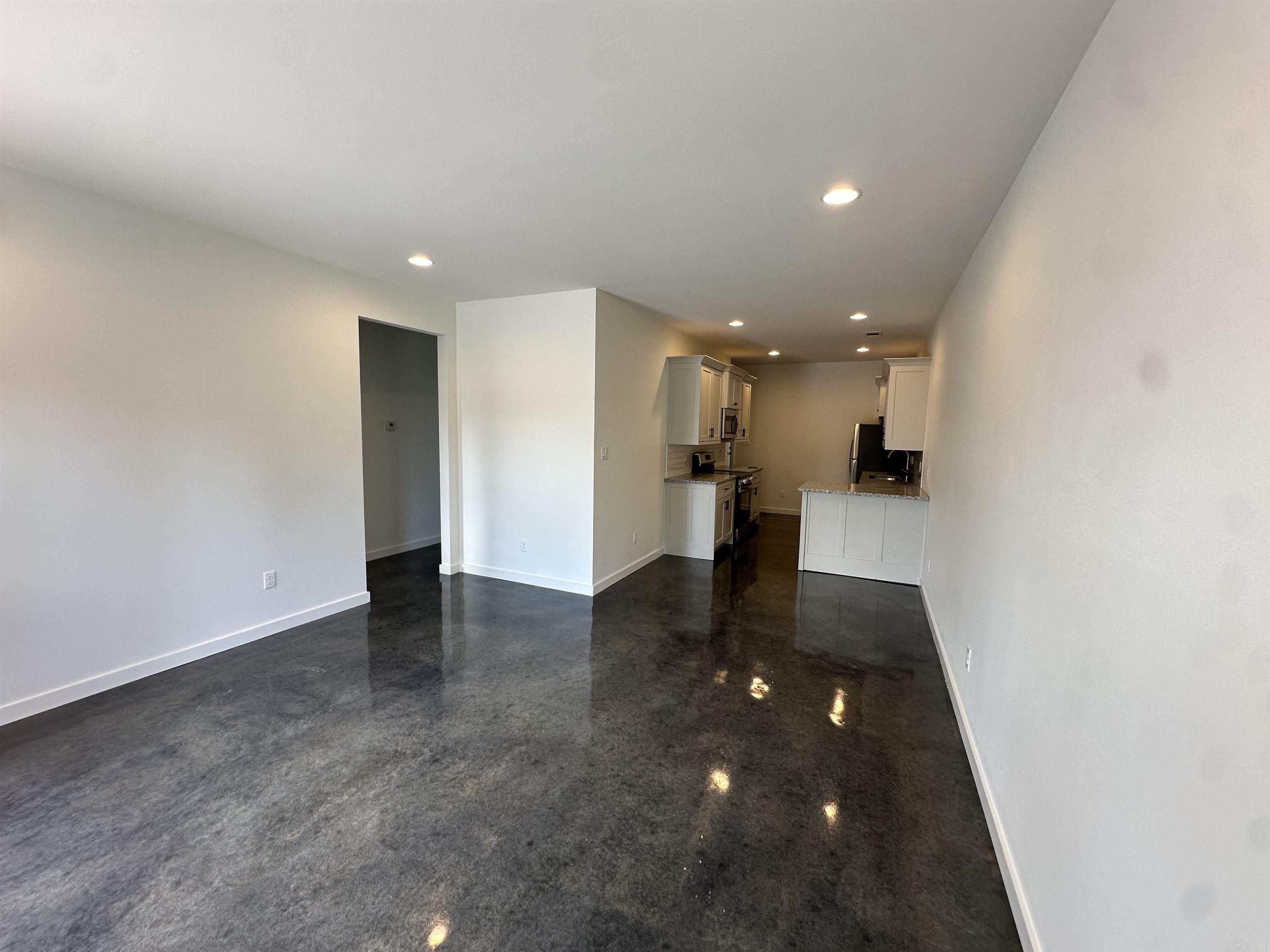 01-1S-13 - Residential Lease