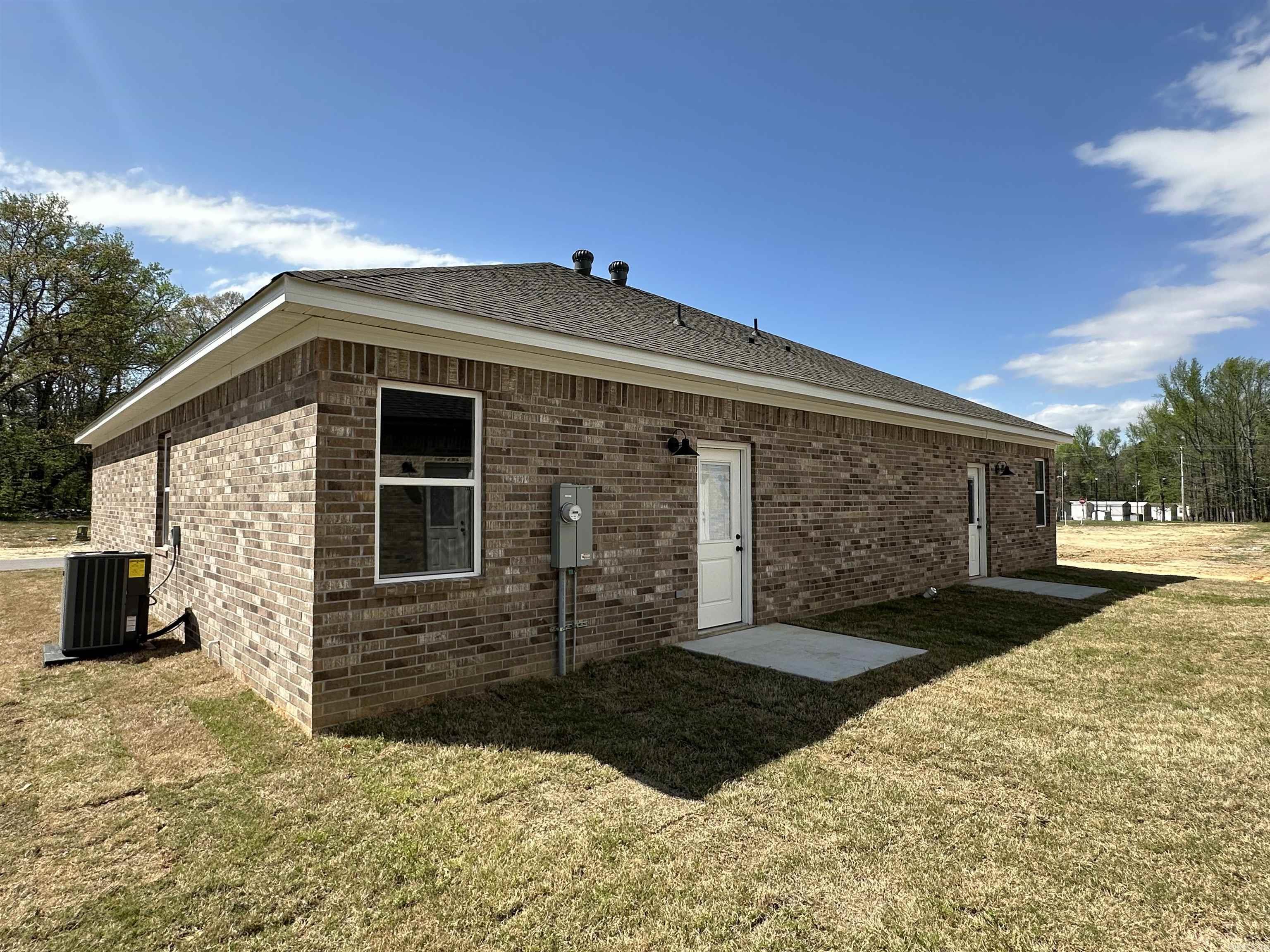 01-1S-13 - Residential Lease