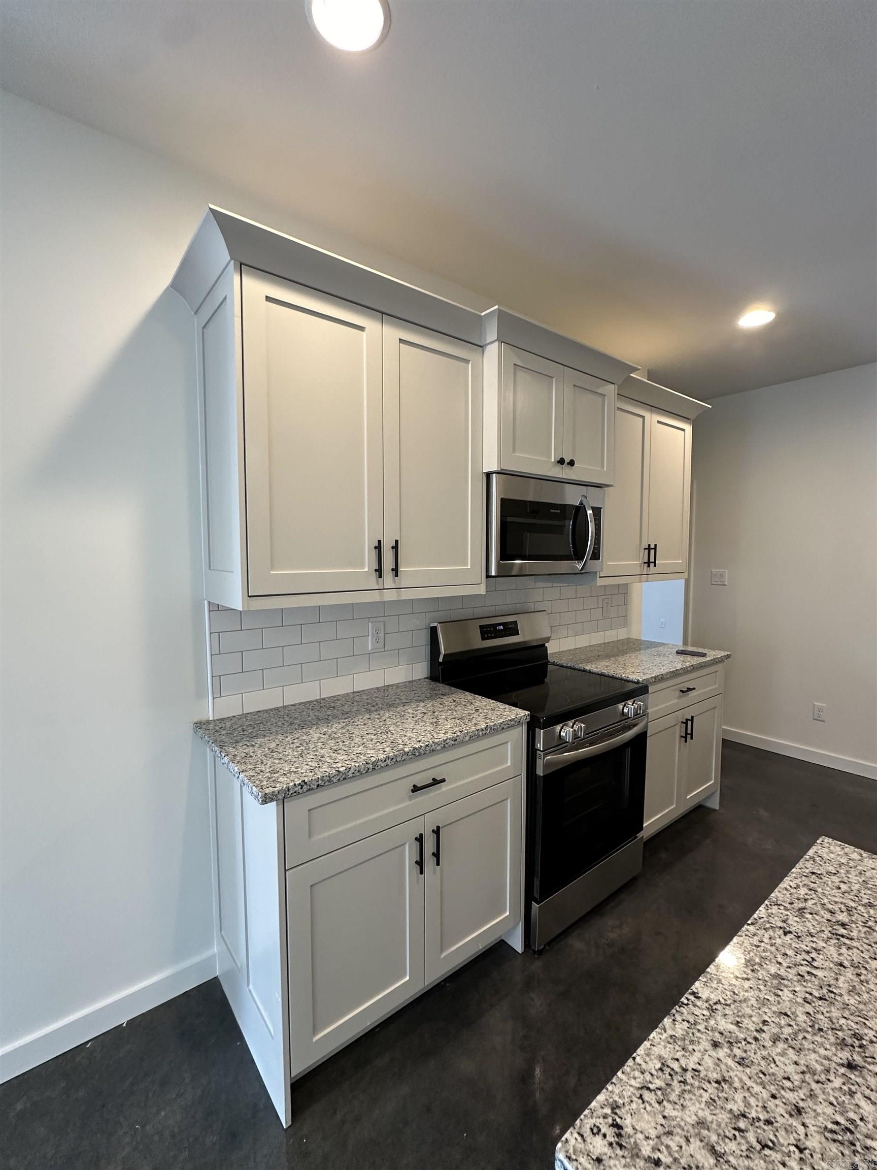 01-1S-13 - Residential Lease