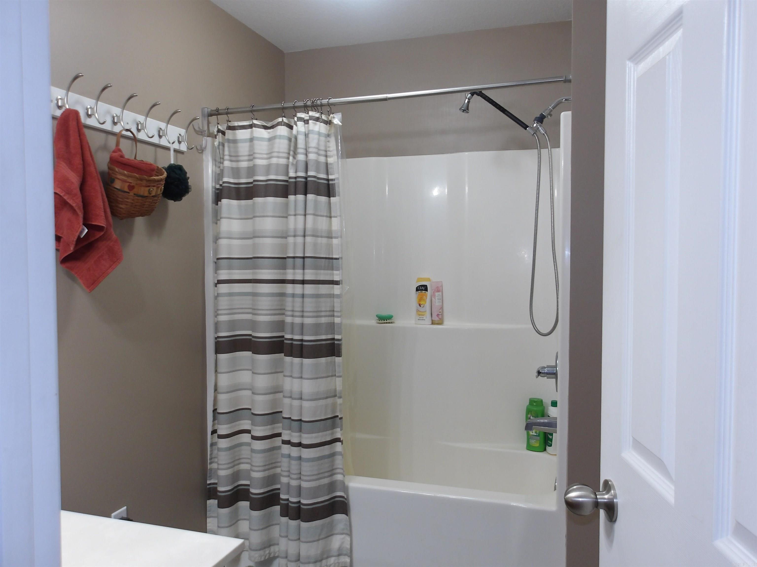 HUNTERS GLEN - Residential