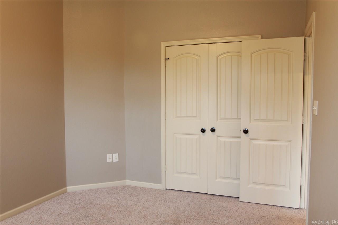 Base Meadows - Residential Lease