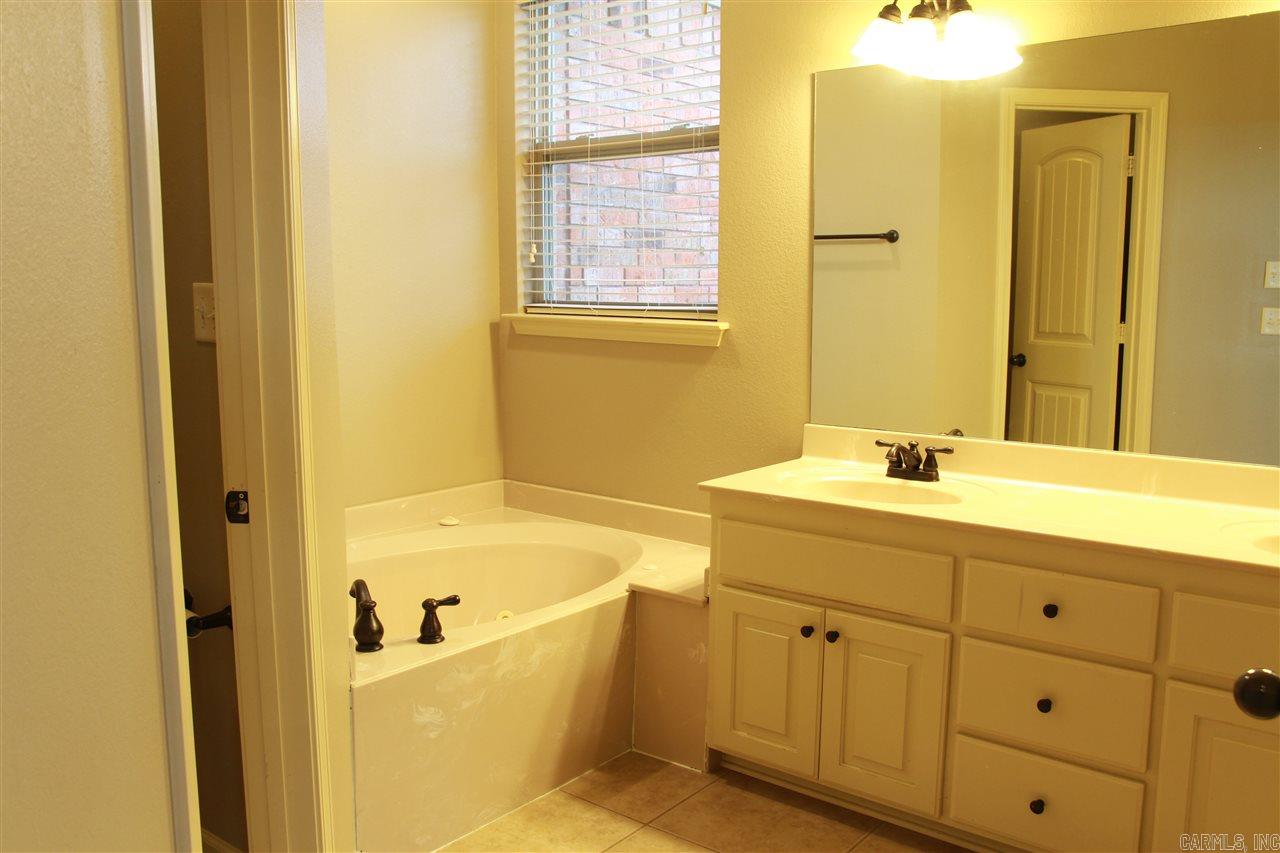 Base Meadows - Residential Lease