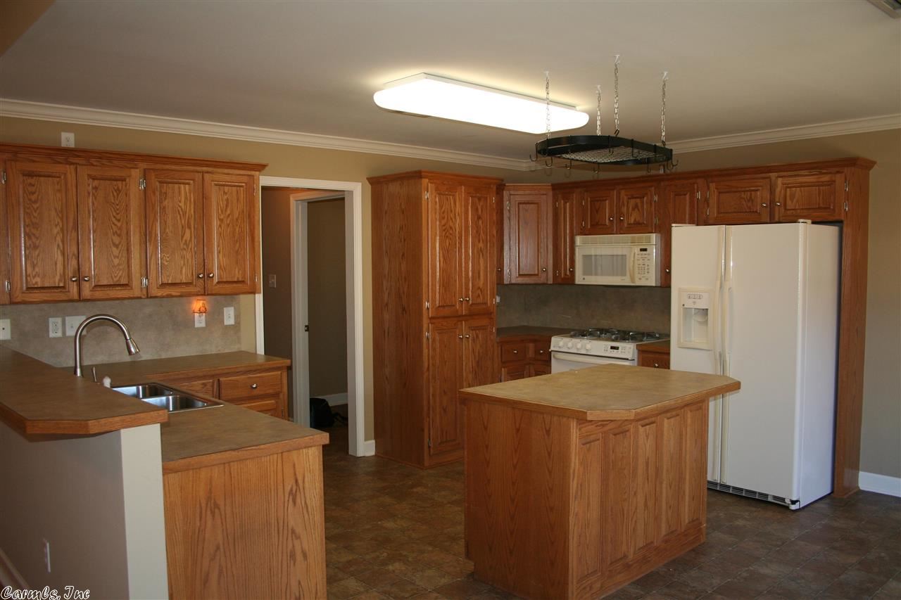 MEADOWLAKE - Residential