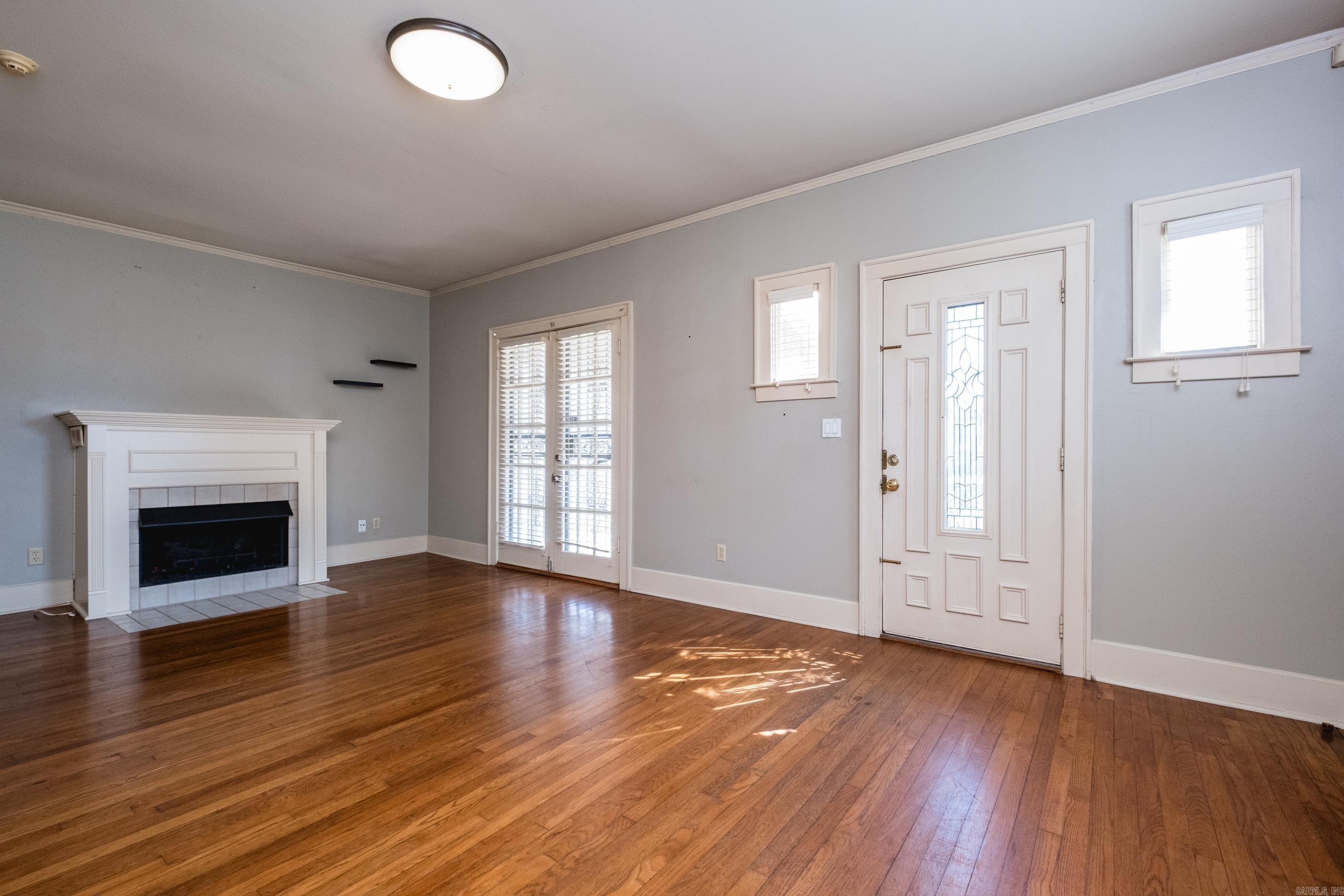 Weldon E Wrights - Residential