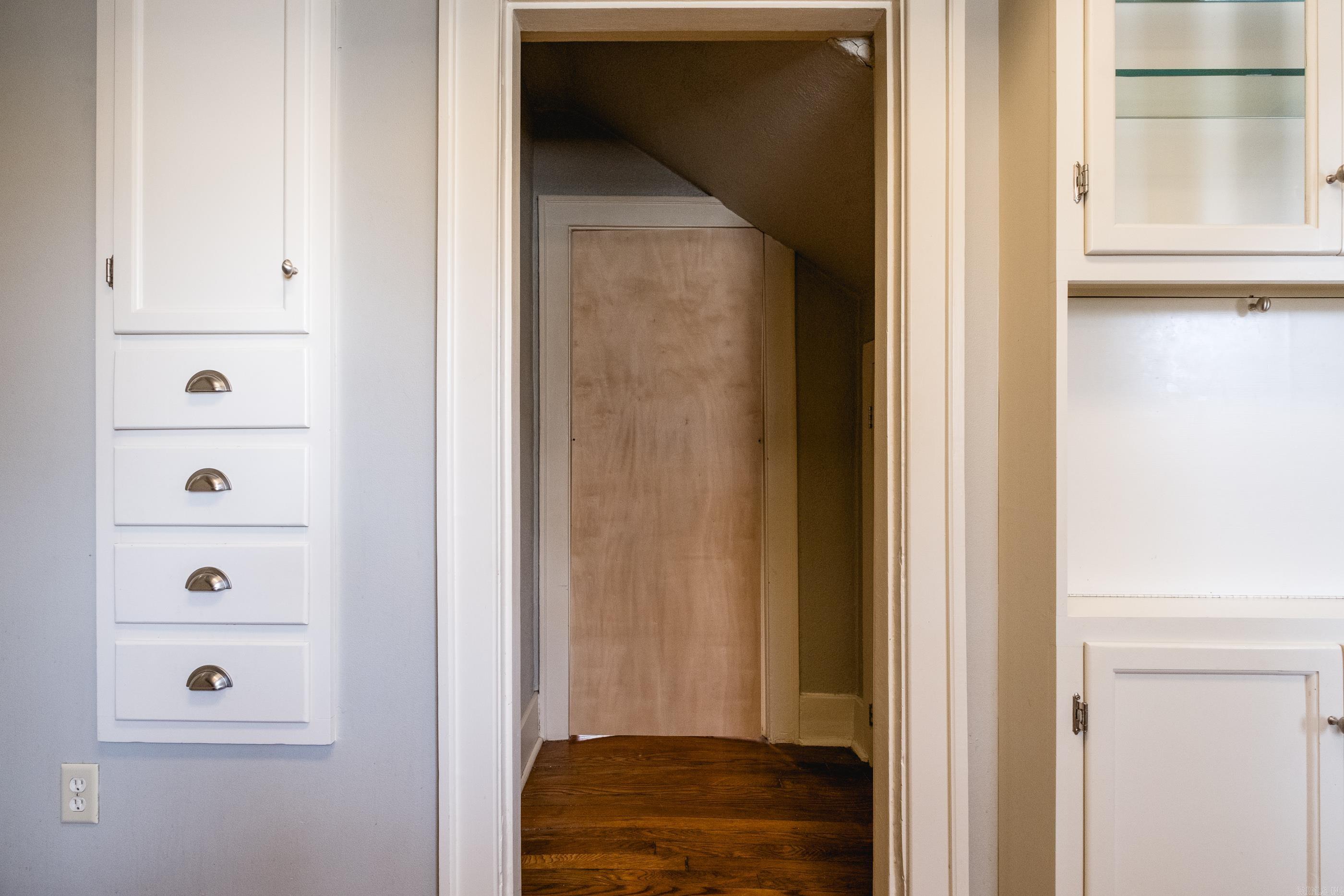 Weldon E Wrights - Residential