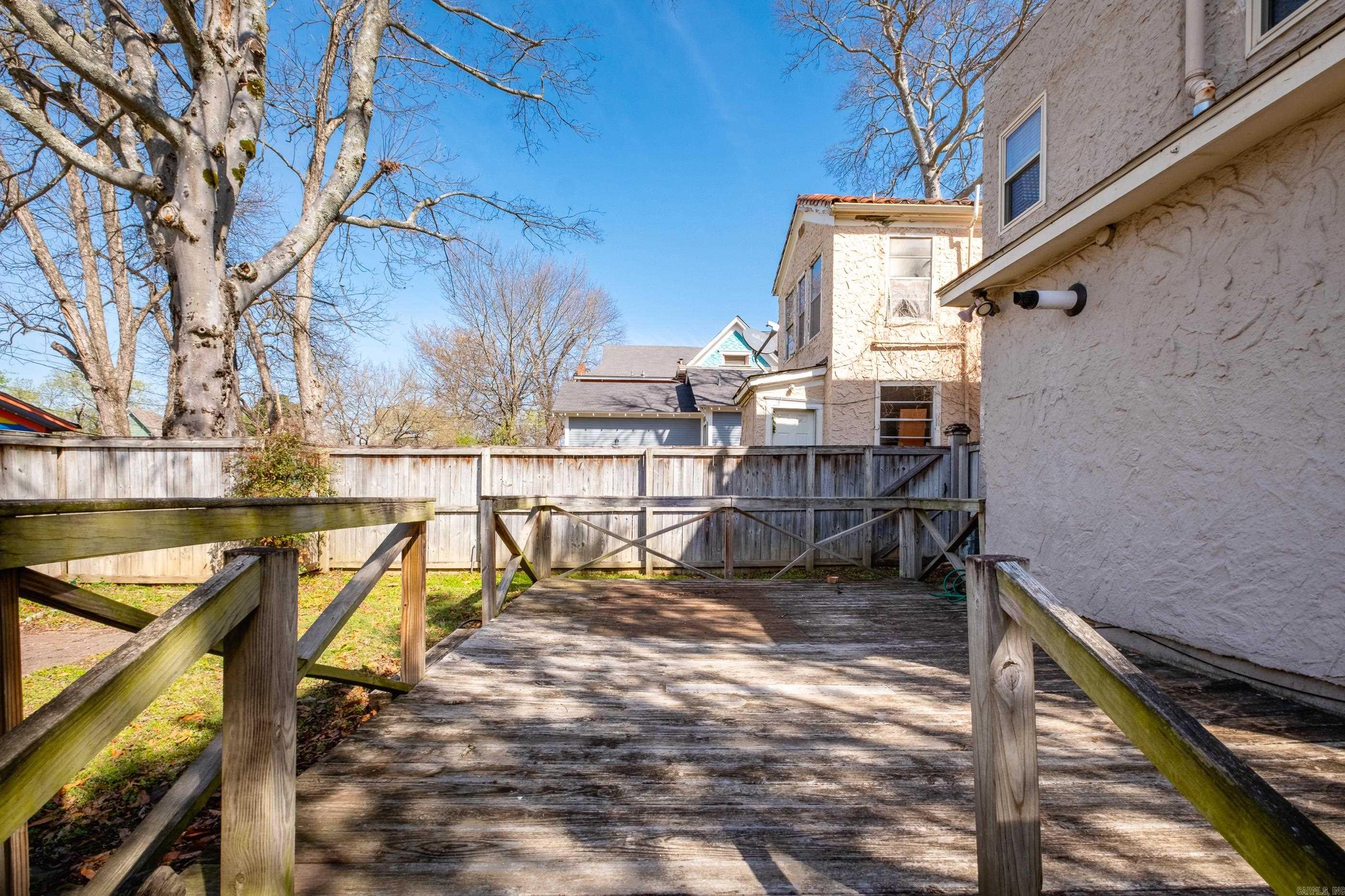 Weldon E Wrights - Residential