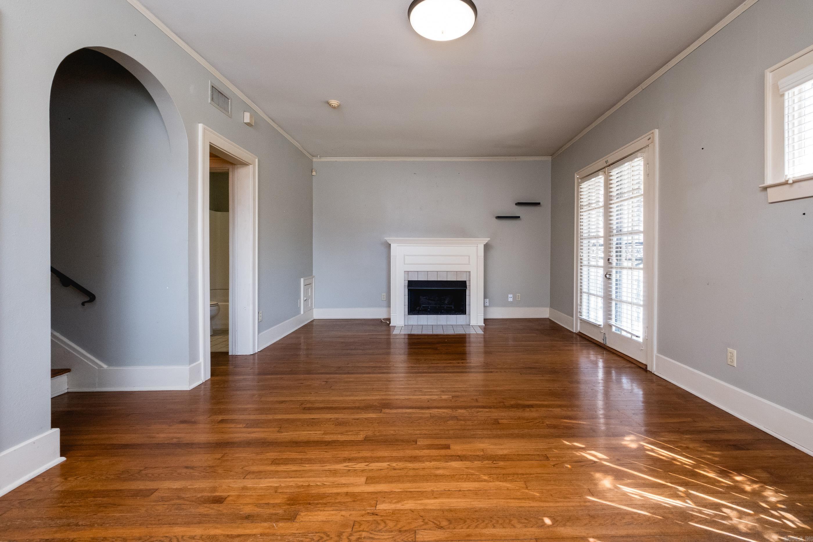 Weldon E Wrights - Residential