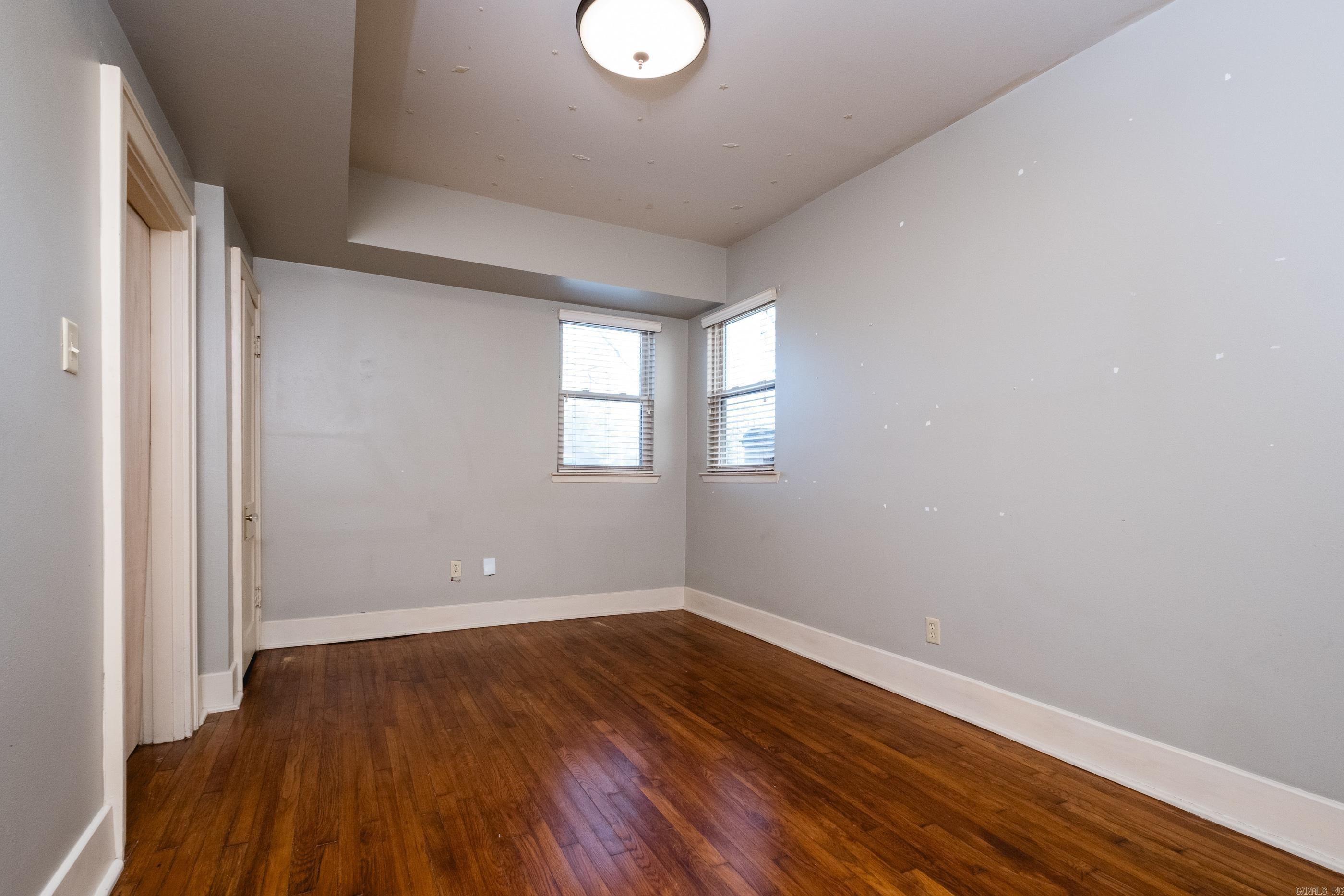 Weldon E Wrights - Residential