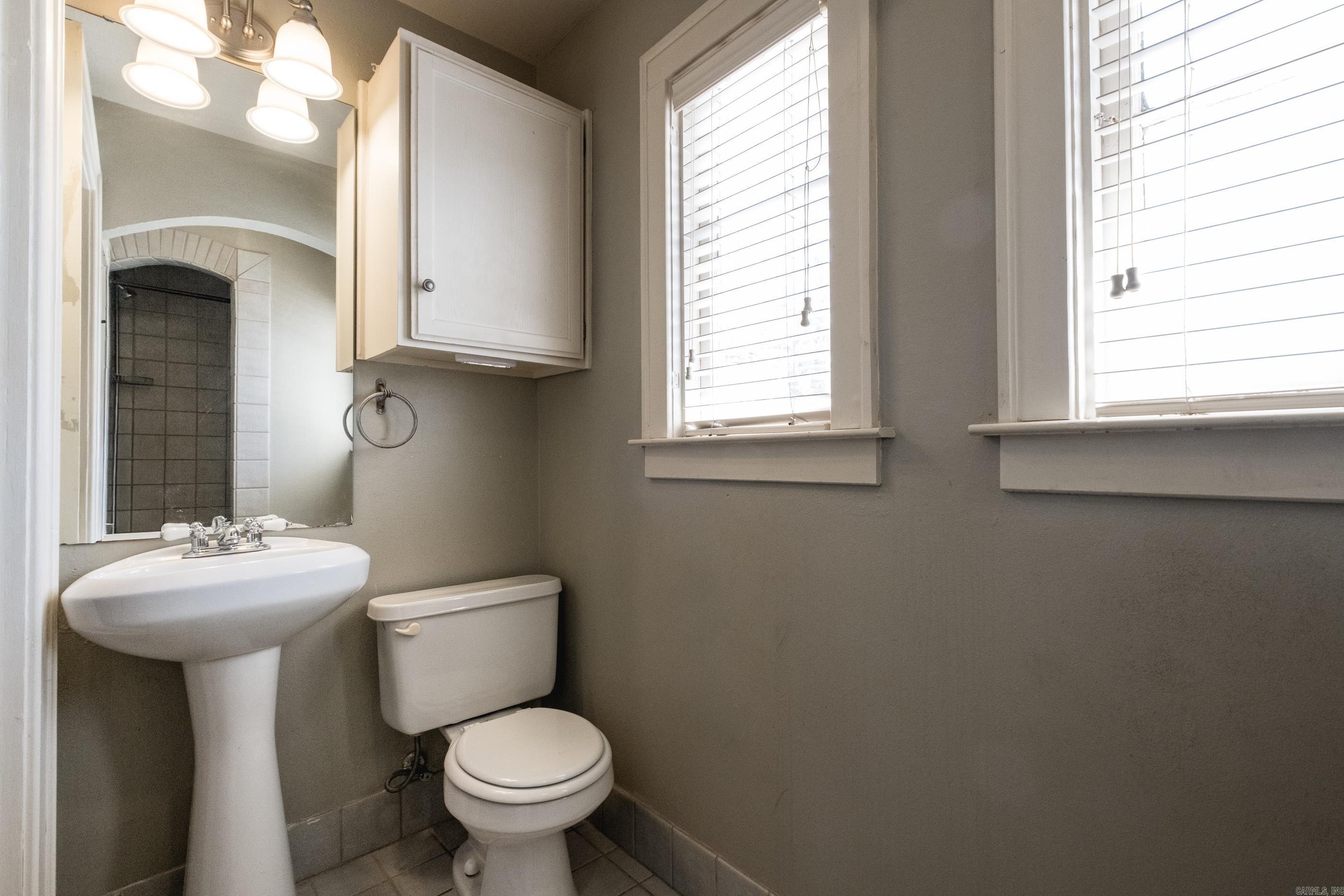 Weldon E Wrights - Residential